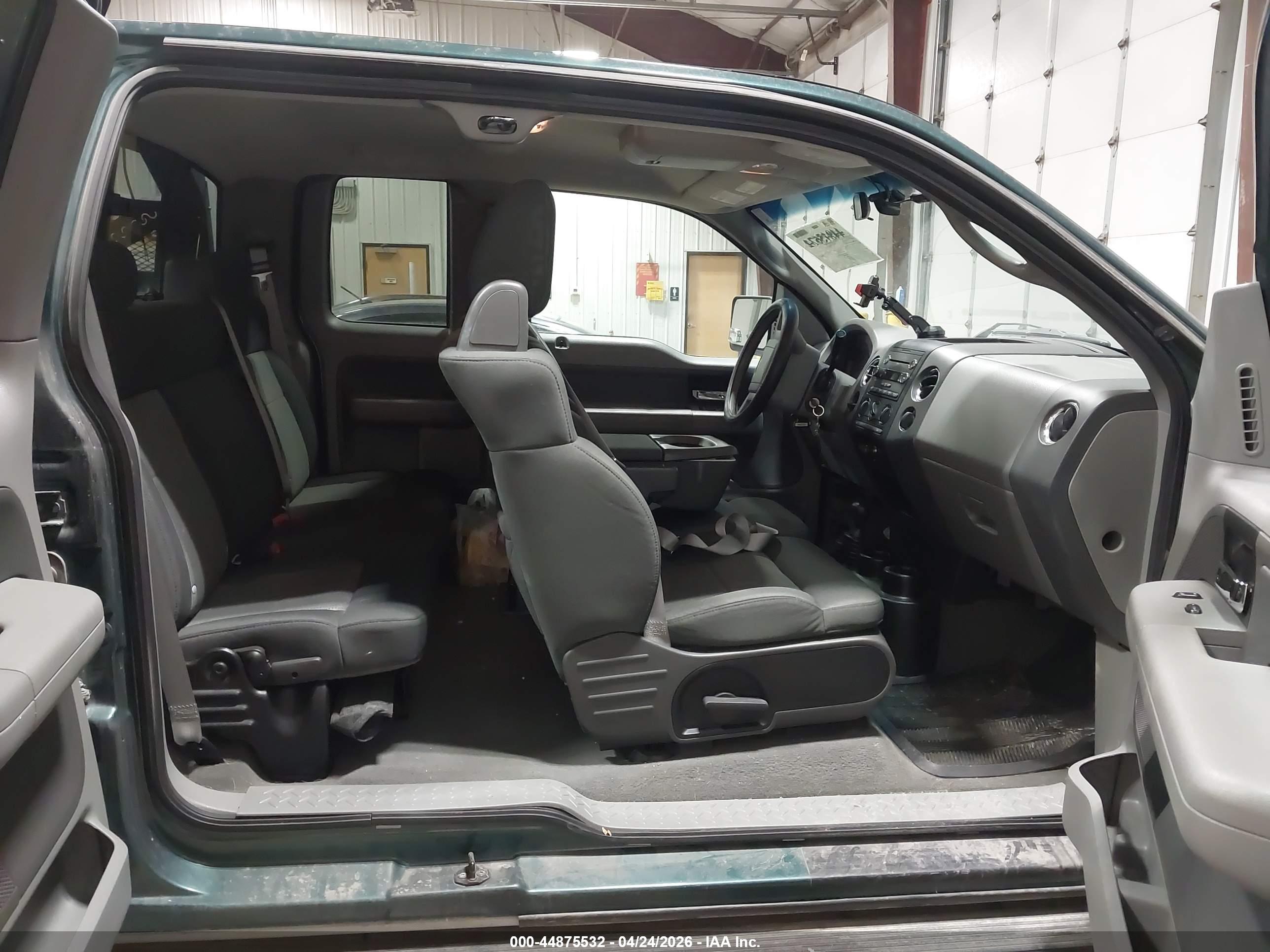 FORD F-150 image 8