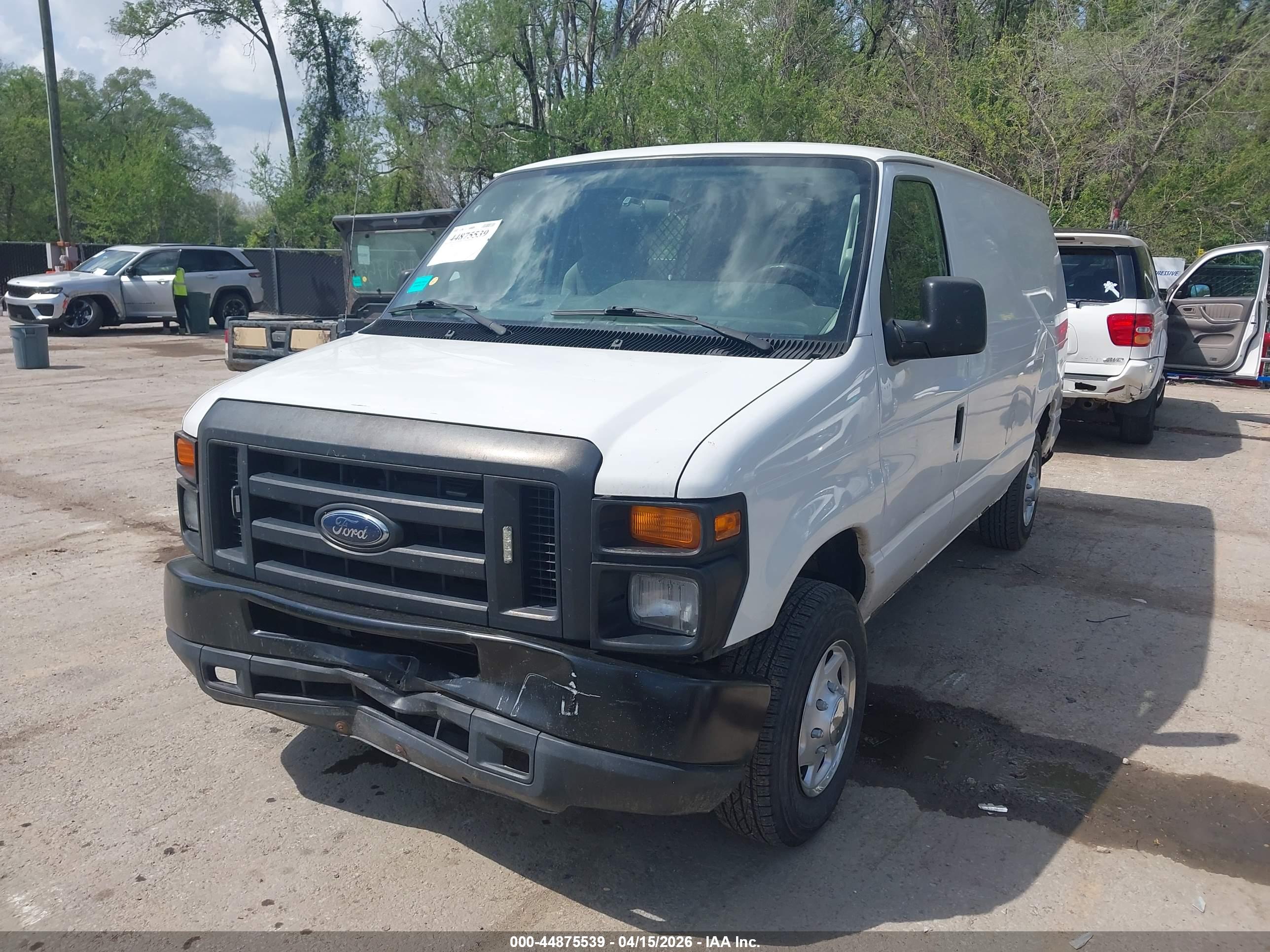 FORD E-150 image 6