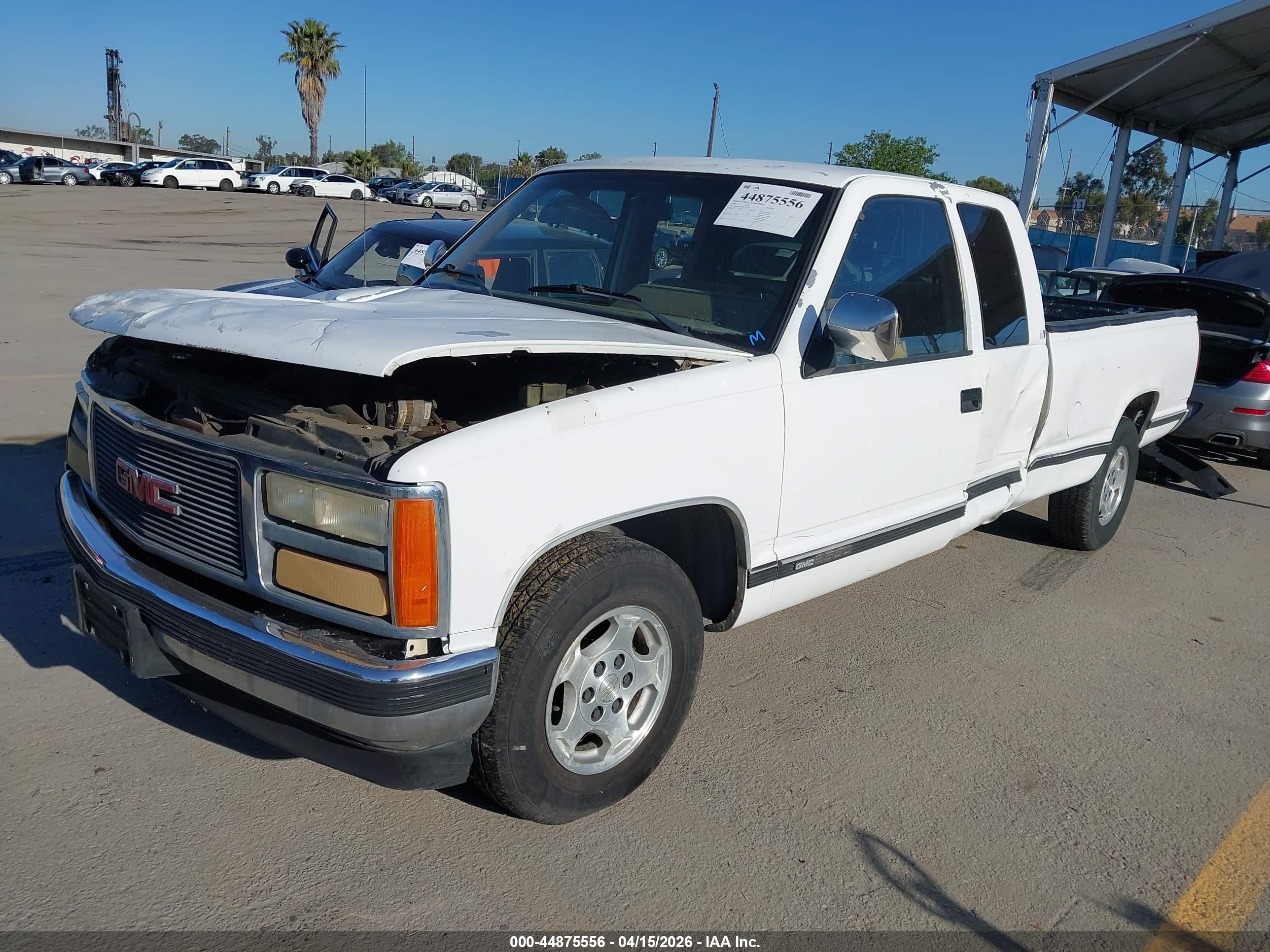 GMC SIERRA image 2