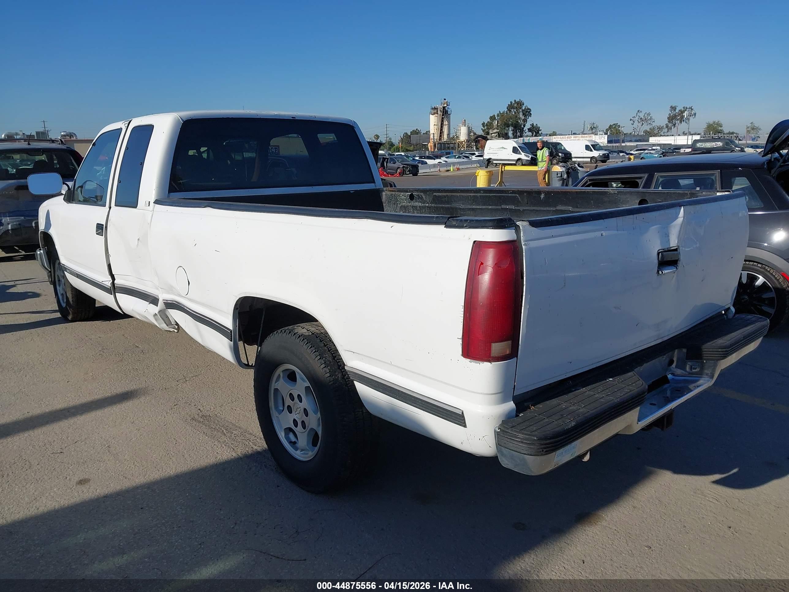 GMC SIERRA image 3