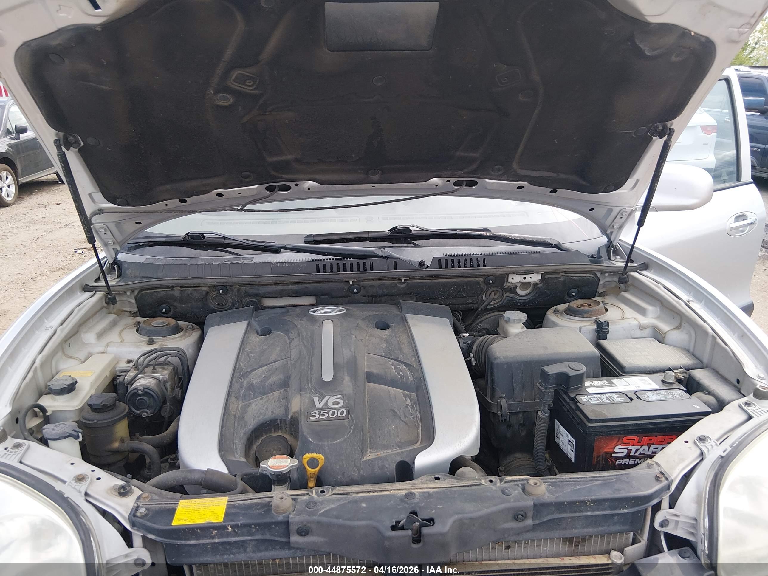 HYUNDAI SANTA image 10
