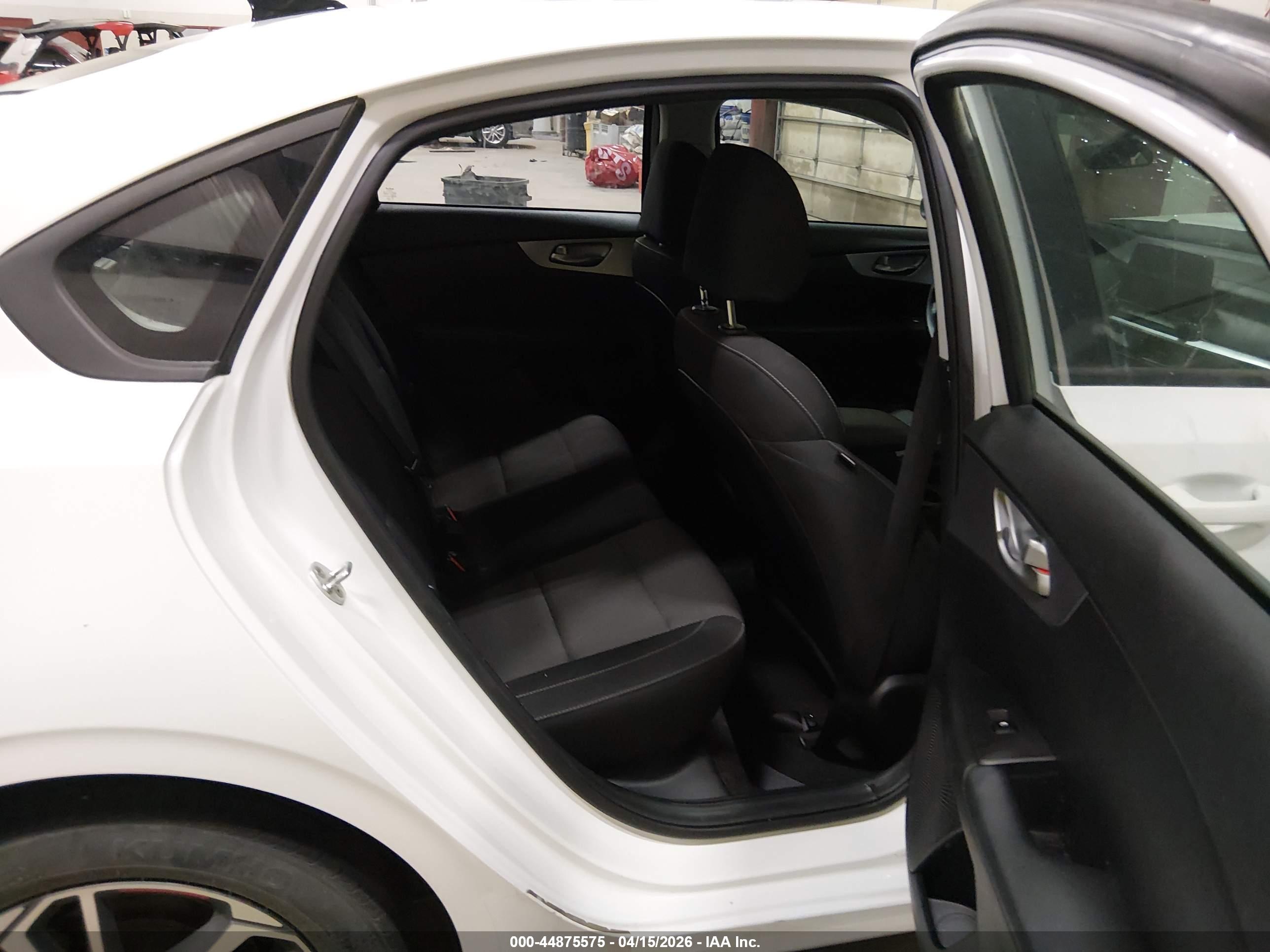 KIA FORTE image 8