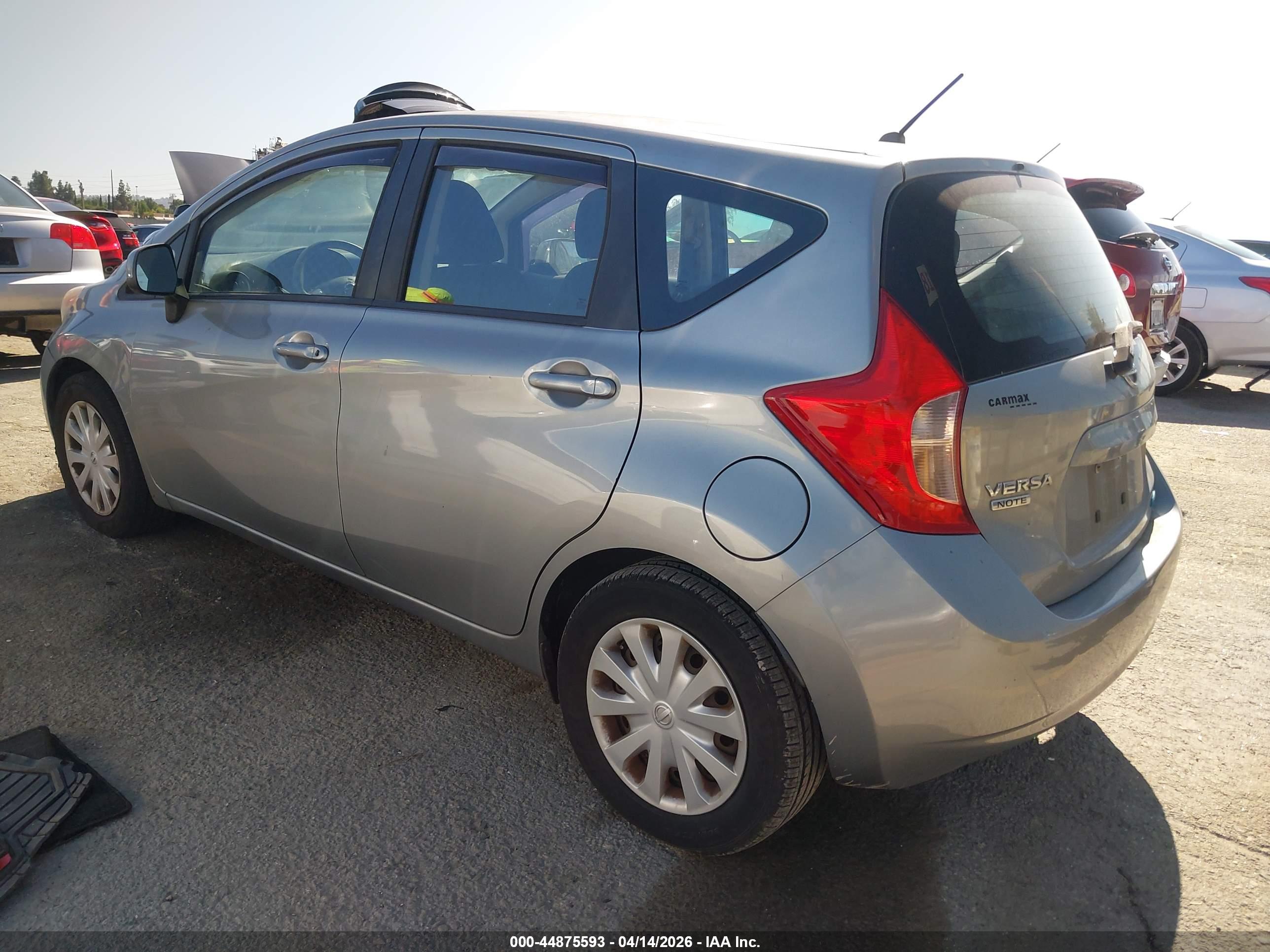 NISSAN VERSA image 3