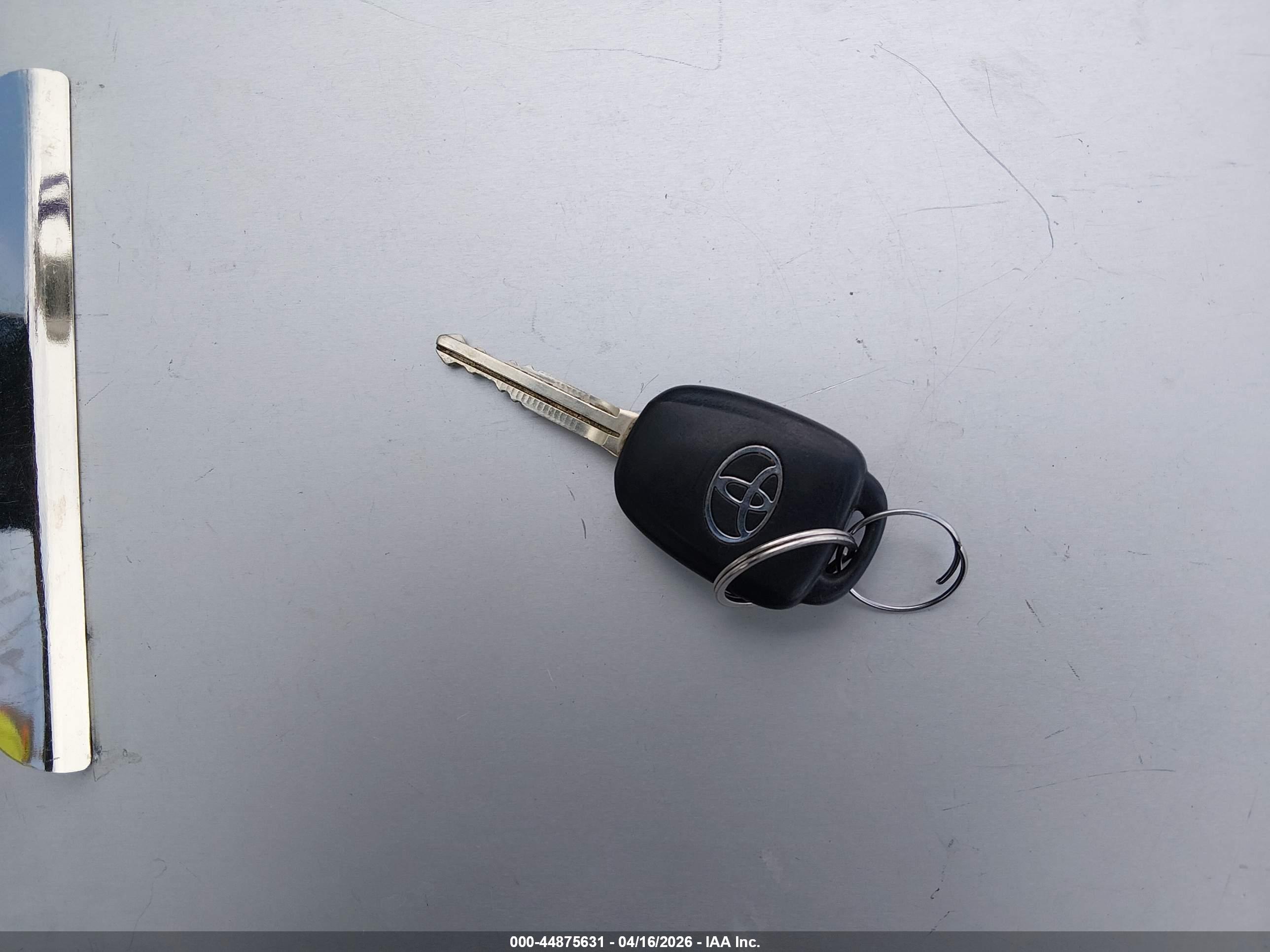 TOYOTA COROLLA image 11