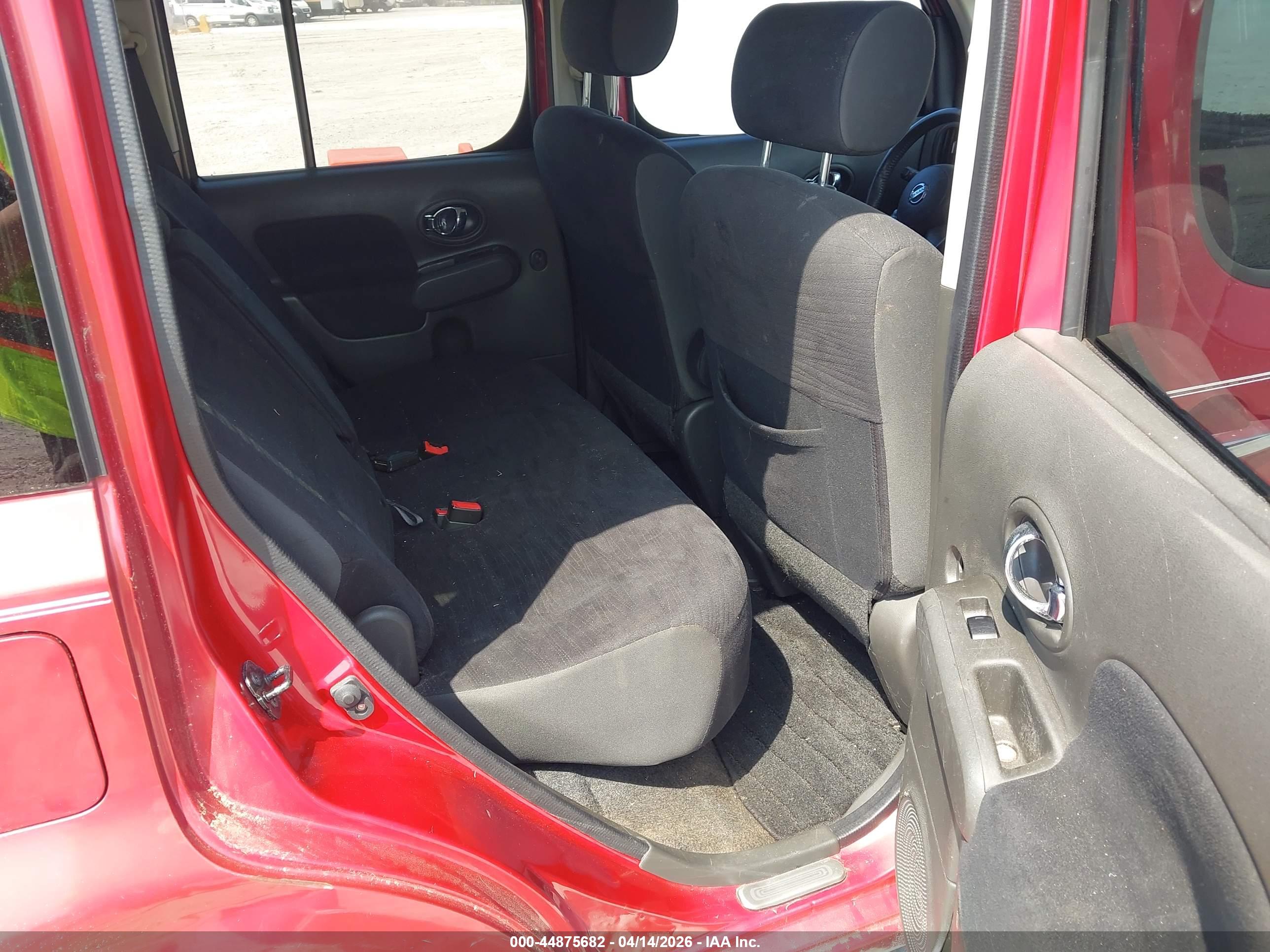 NISSAN CUBE image 8