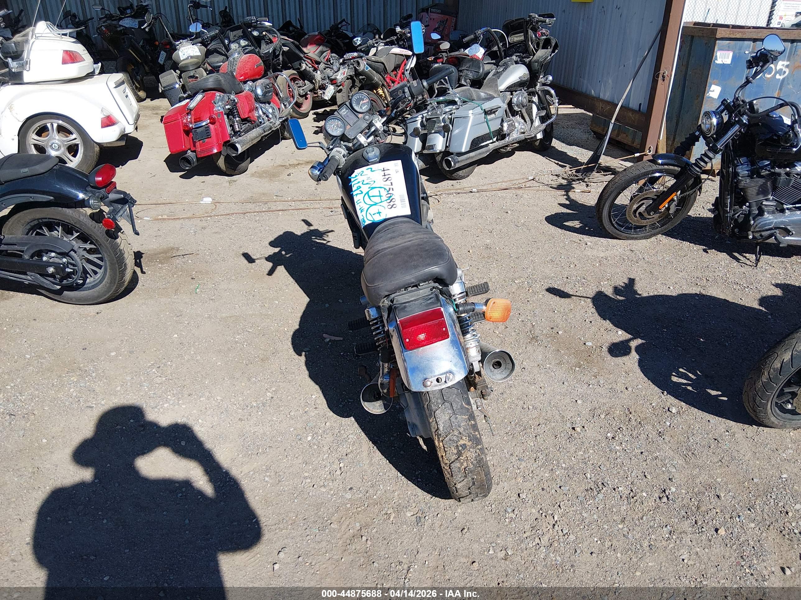 HONDA VF700 image 6
