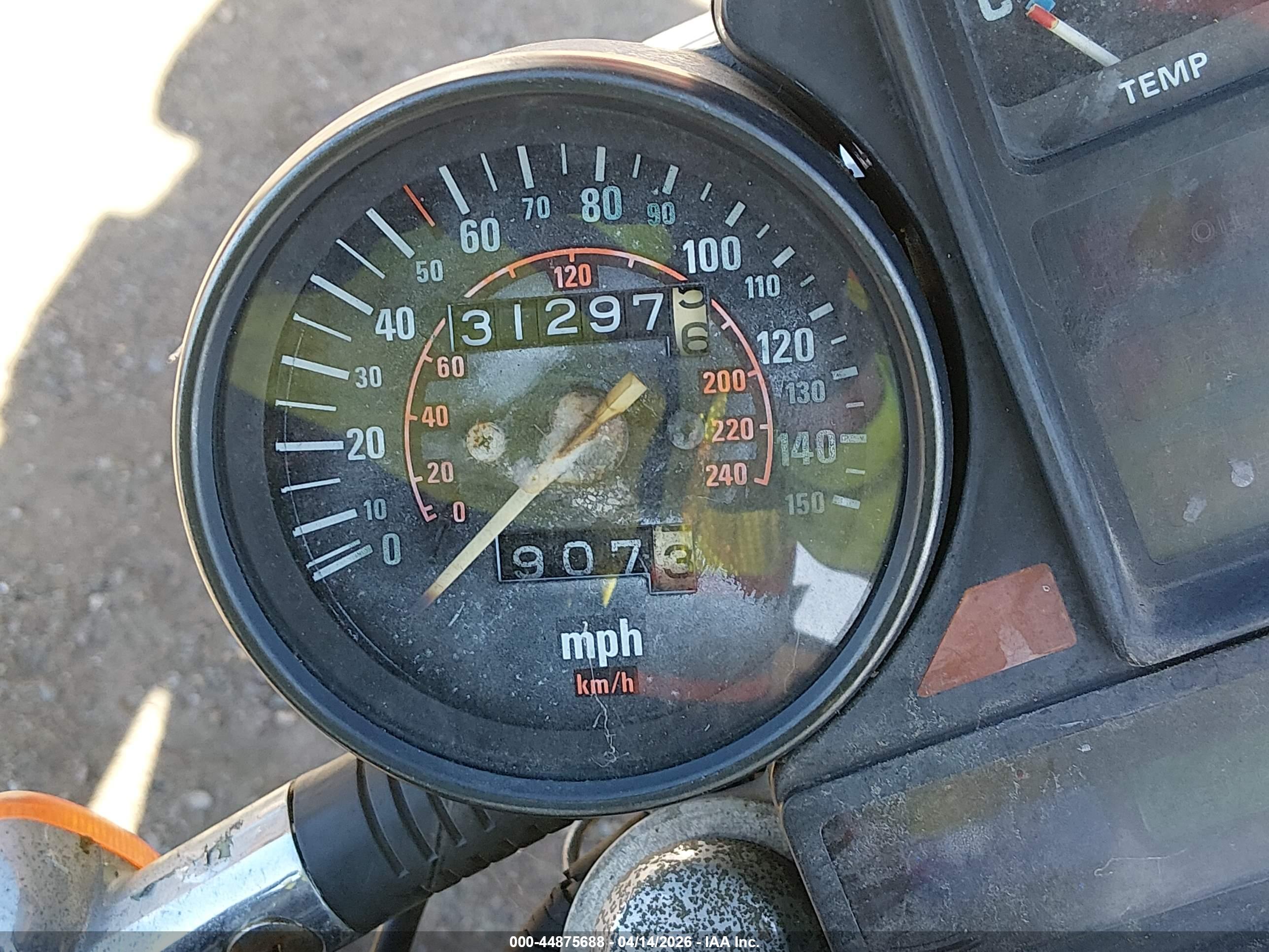 HONDA VF700 image 7