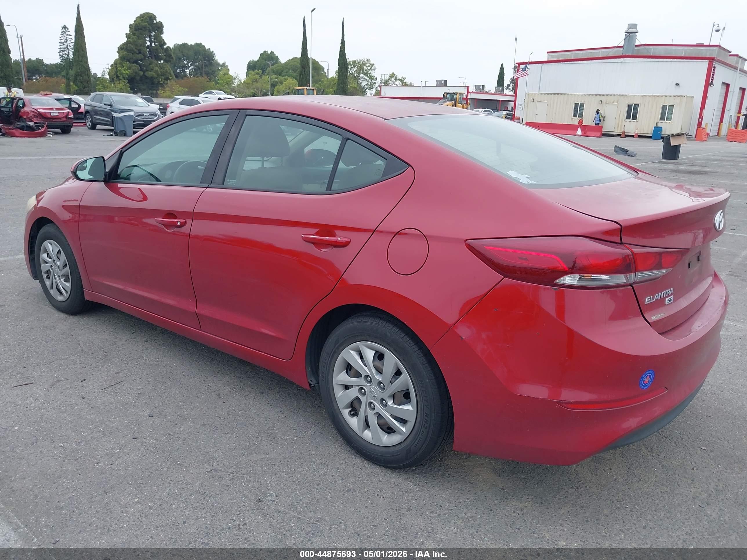 HYUNDAI ELANTRA image 3