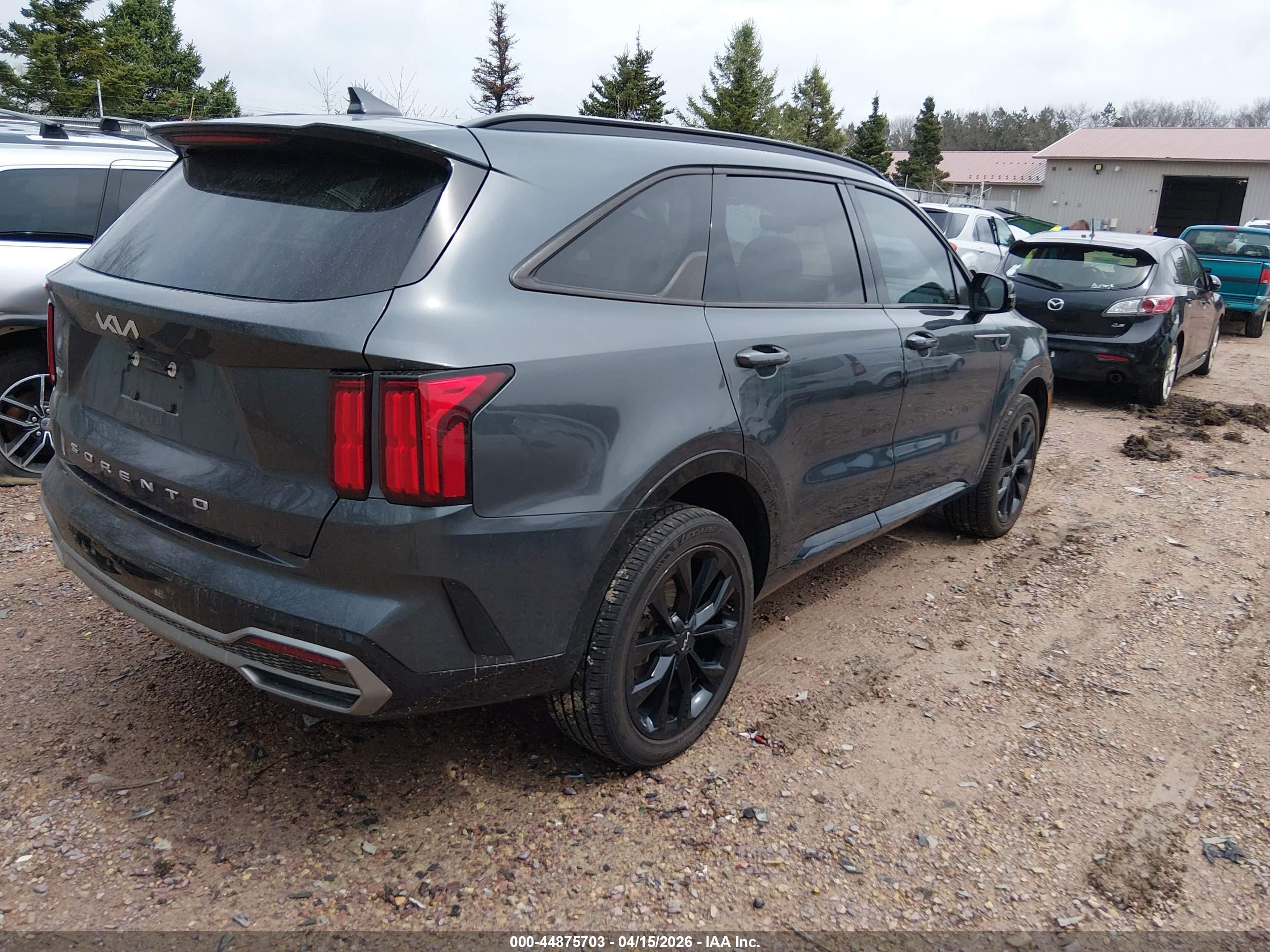 KIA SORENTO image 4