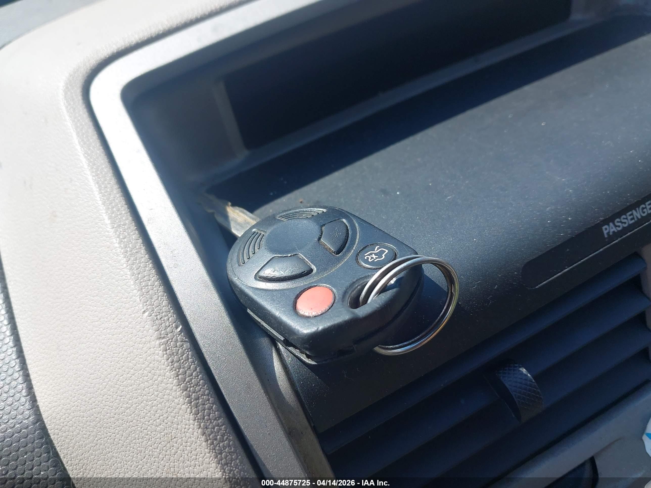 FORD ESCAPE image 11
