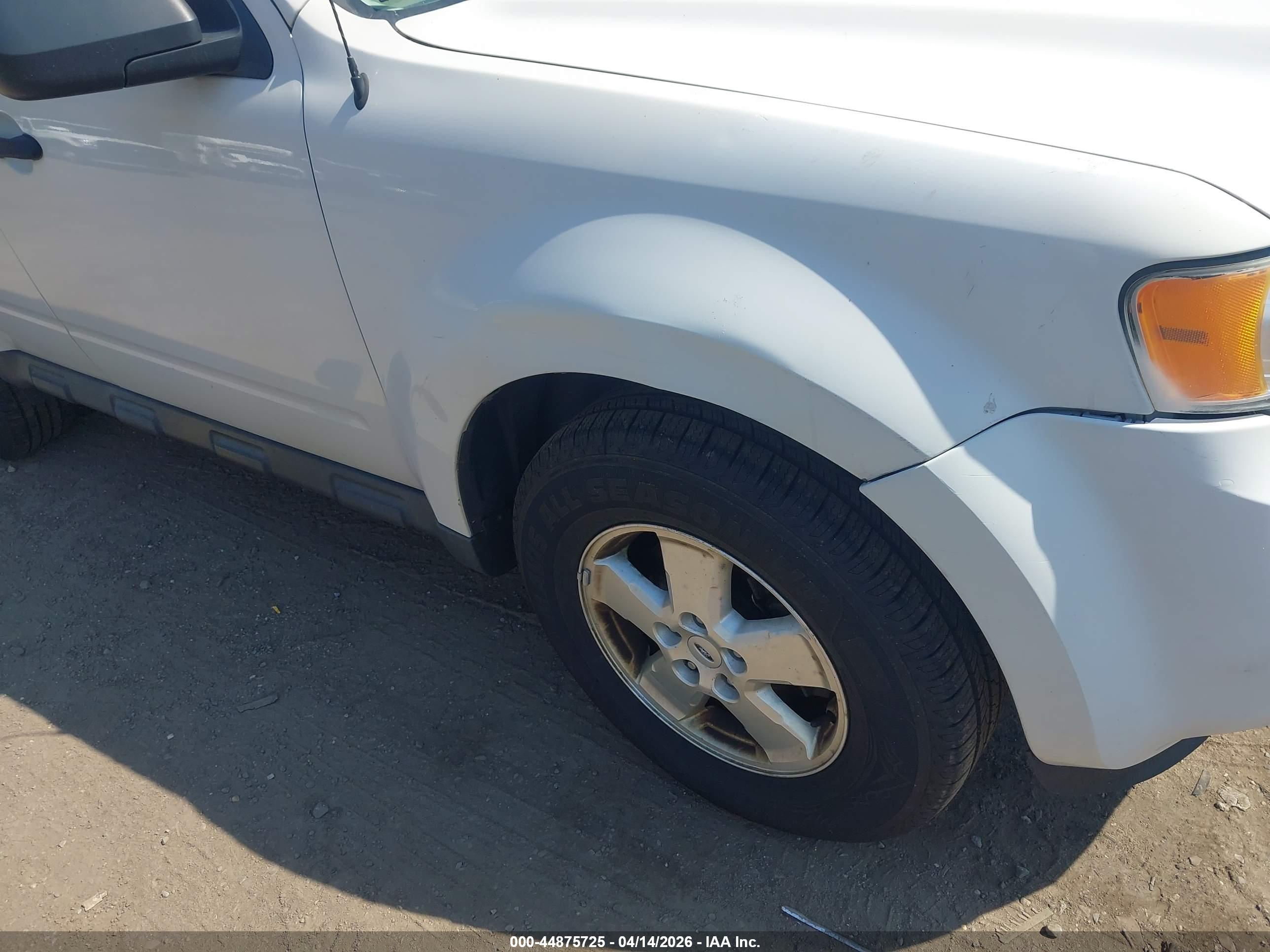 FORD ESCAPE image 6