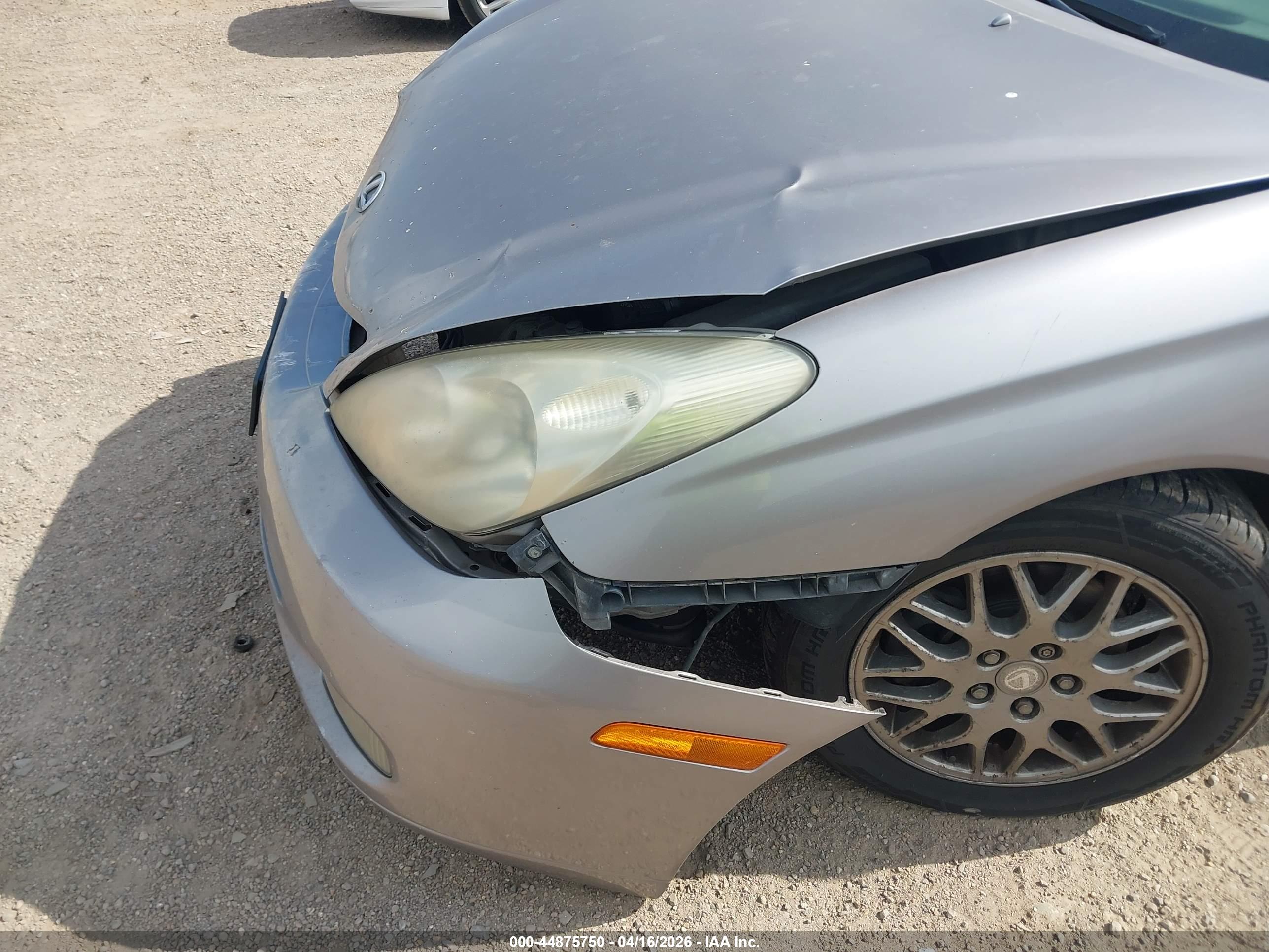 LEXUS ES image 6