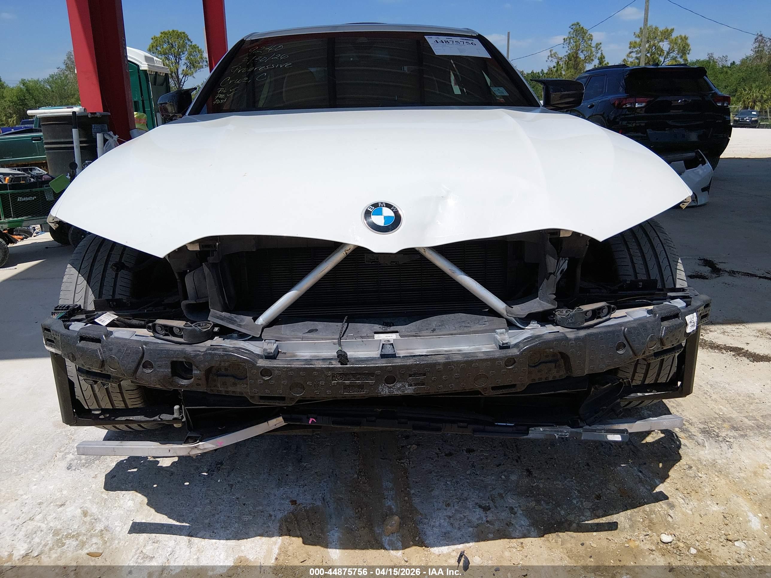 BMW 330I image 6