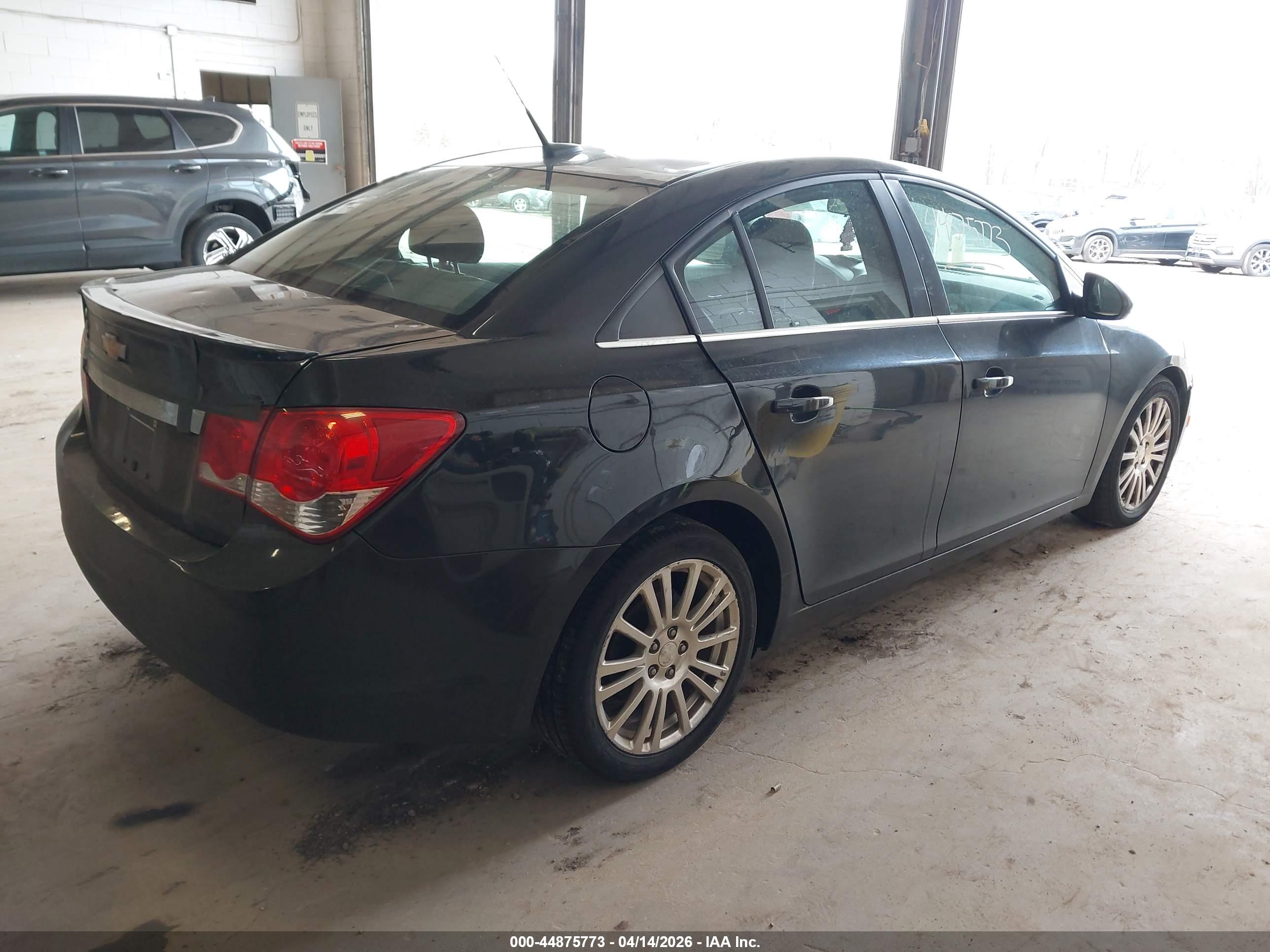 CHEVROLET CRUZE image 4