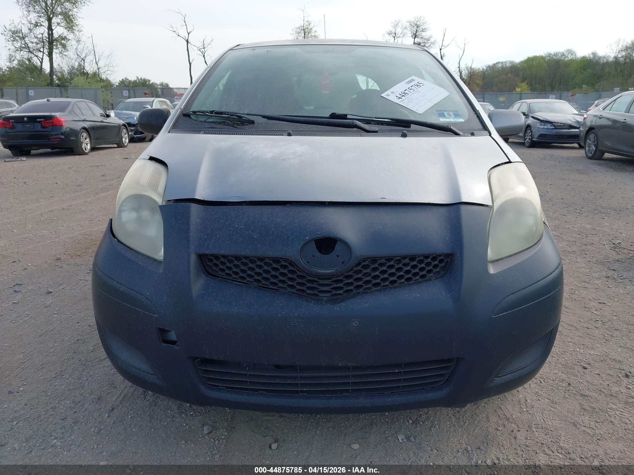TOYOTA YARIS image 6
