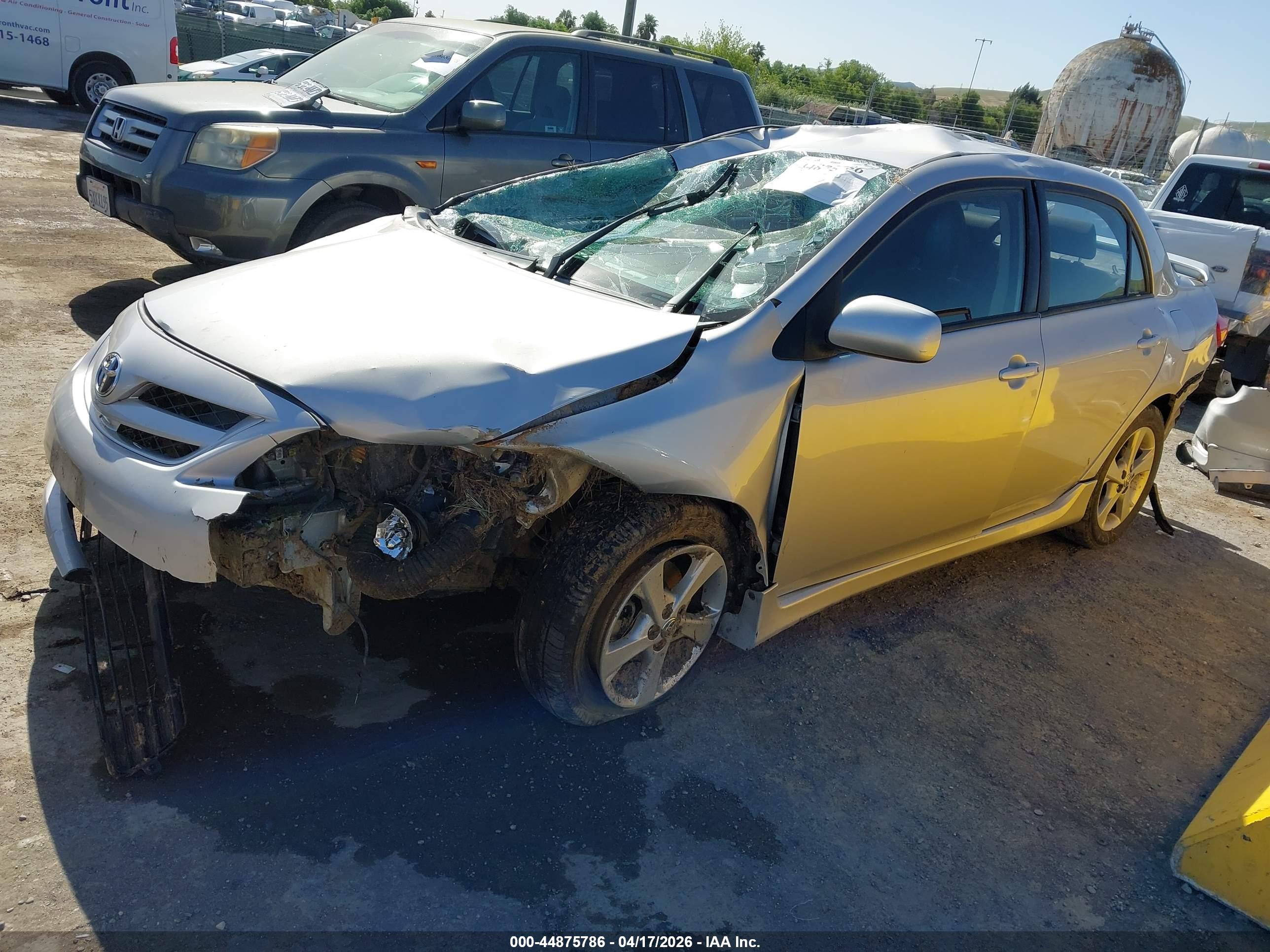 TOYOTA COROLLA image 2