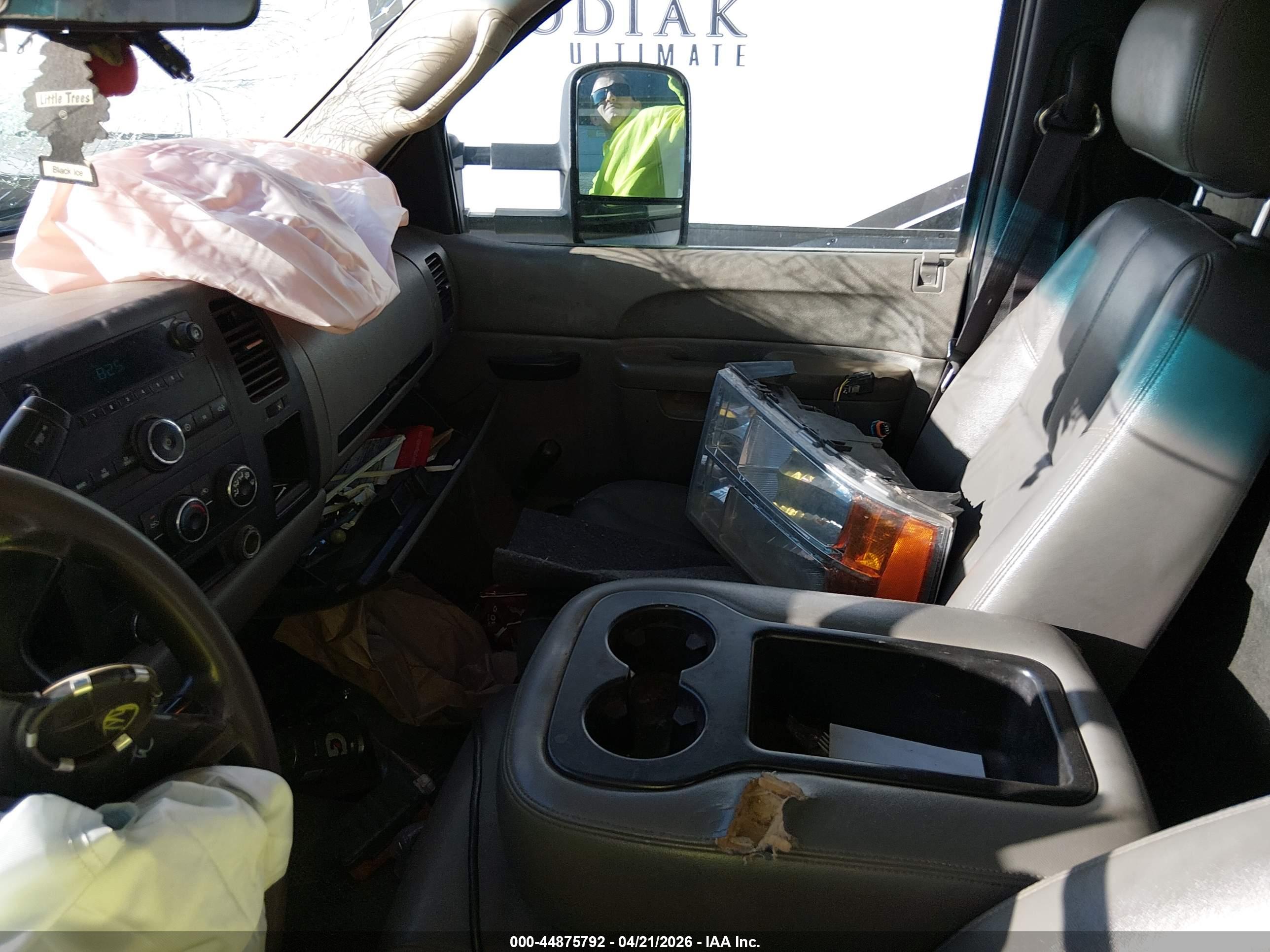 GMC SIERRA image 7