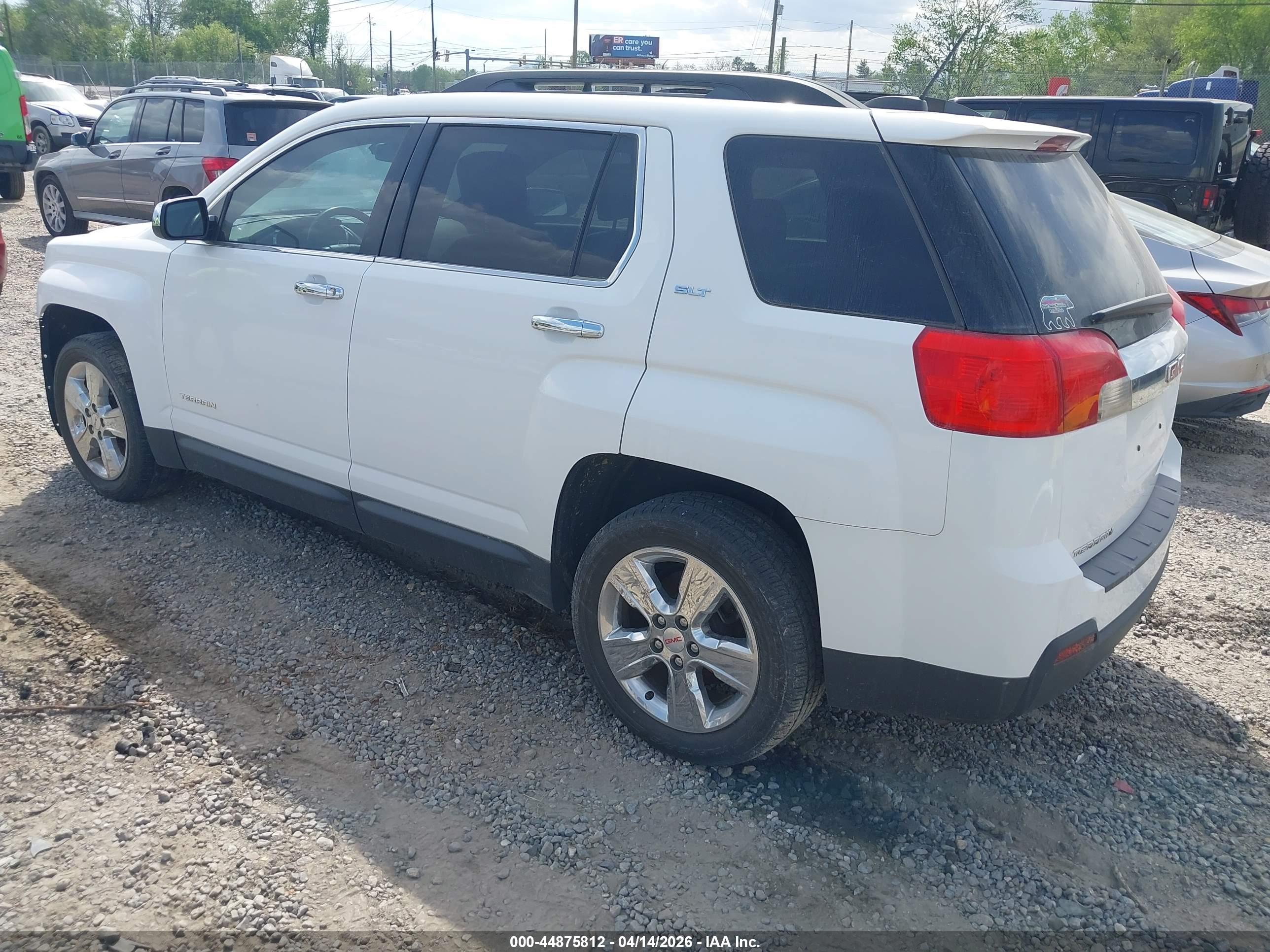 GMC TERRAIN image 3