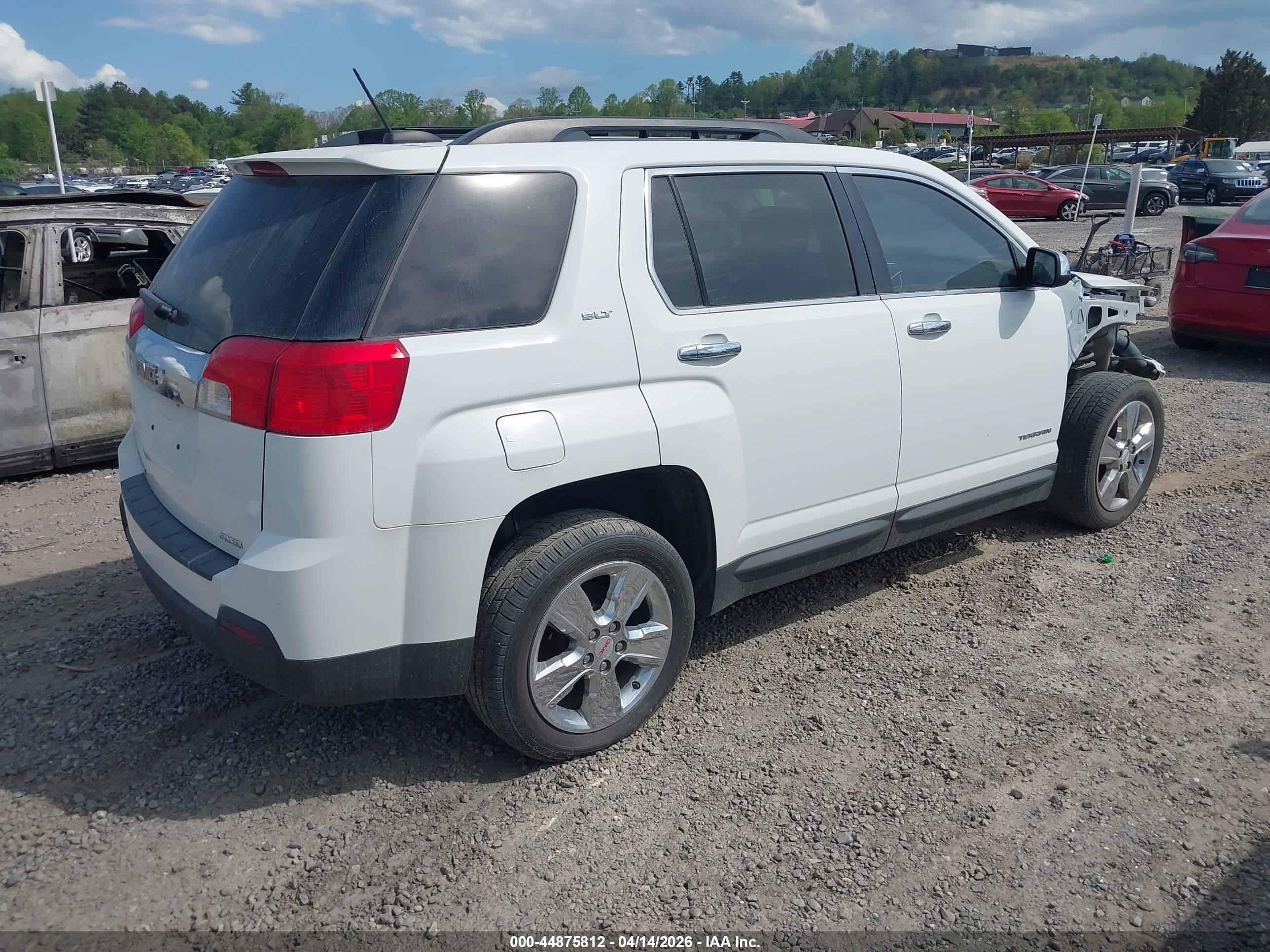 GMC TERRAIN image 4