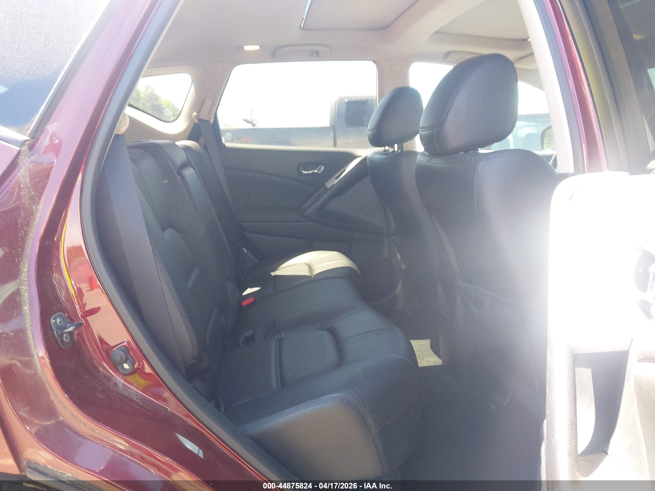 NISSAN MURANO image 8