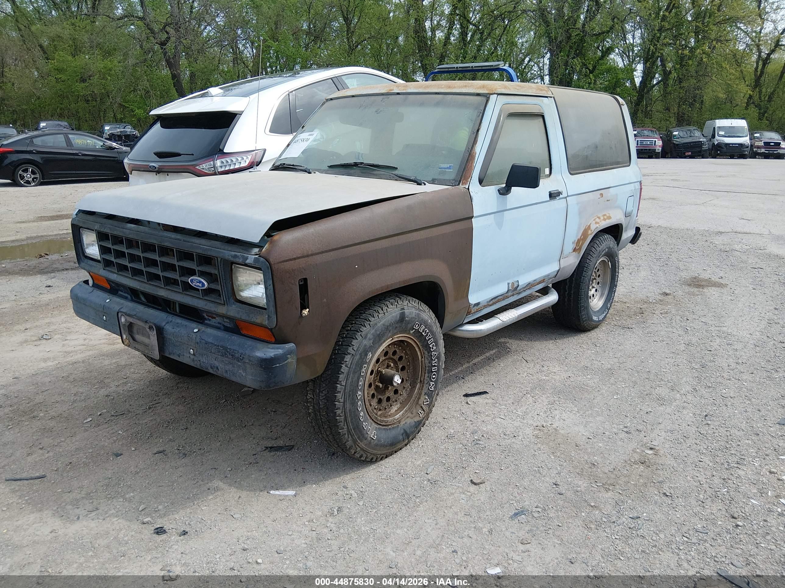 FORD BRONCO image 2