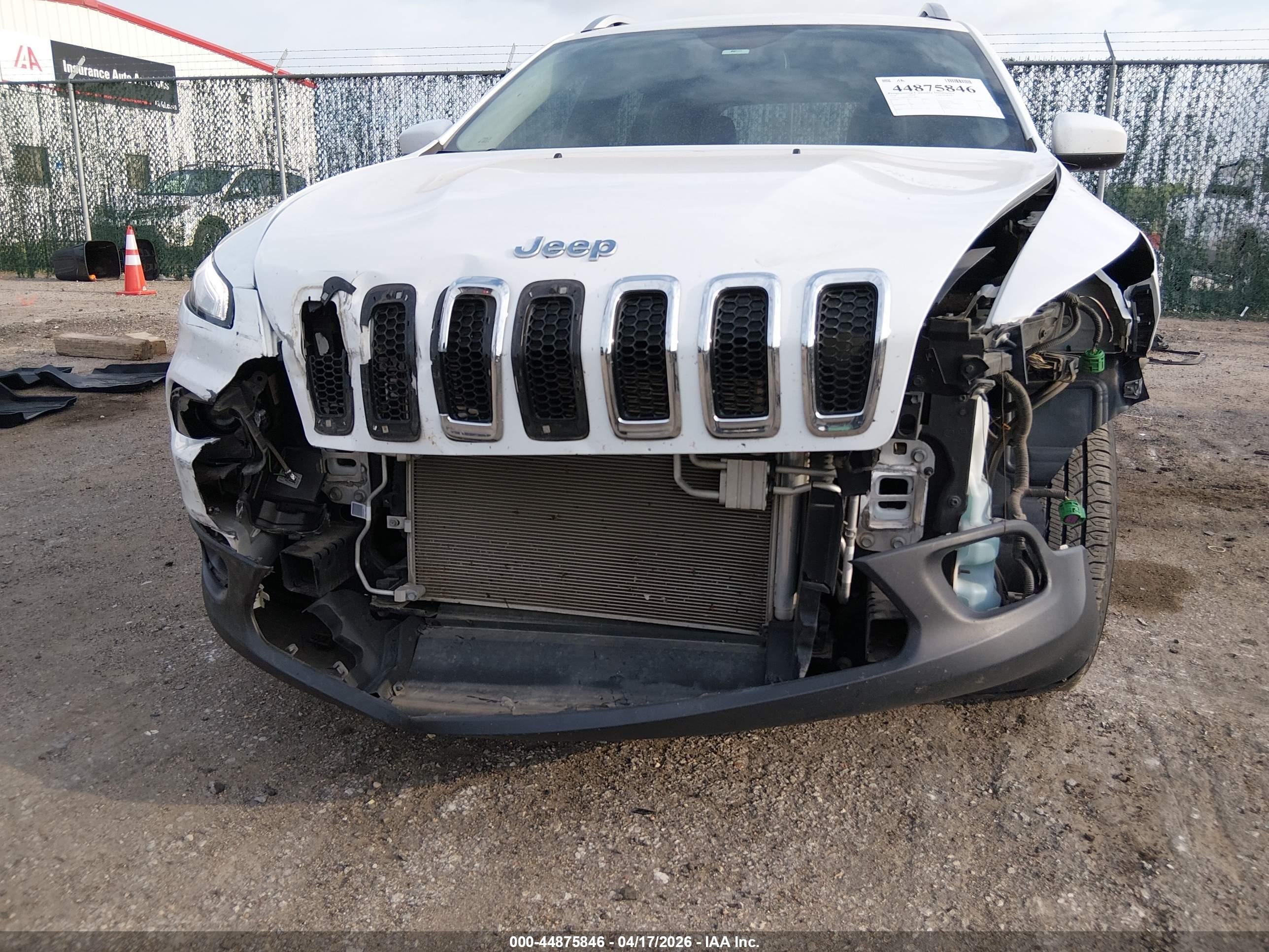 JEEP CHEROKEE image 6