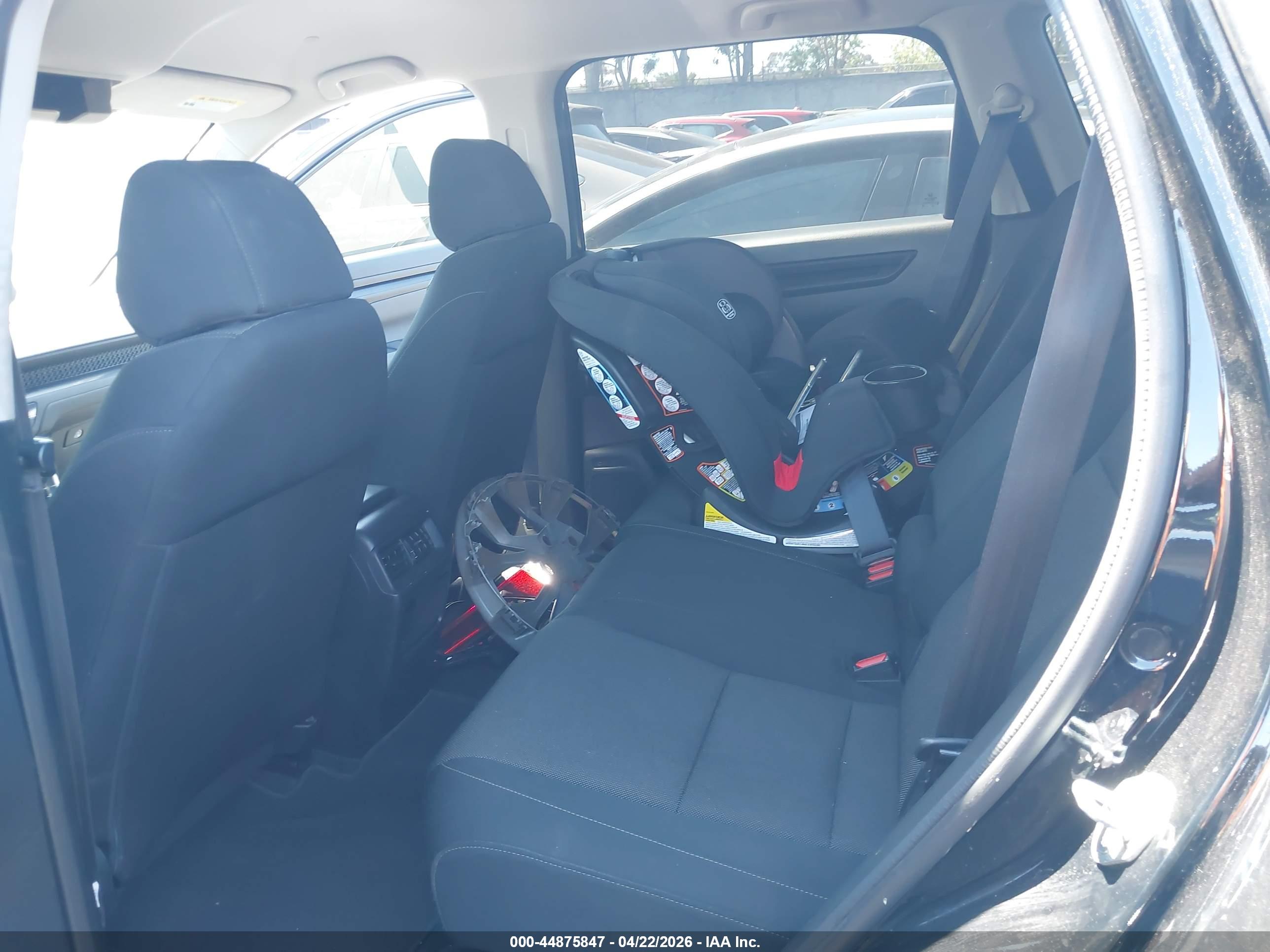 HONDA CR-V image 8