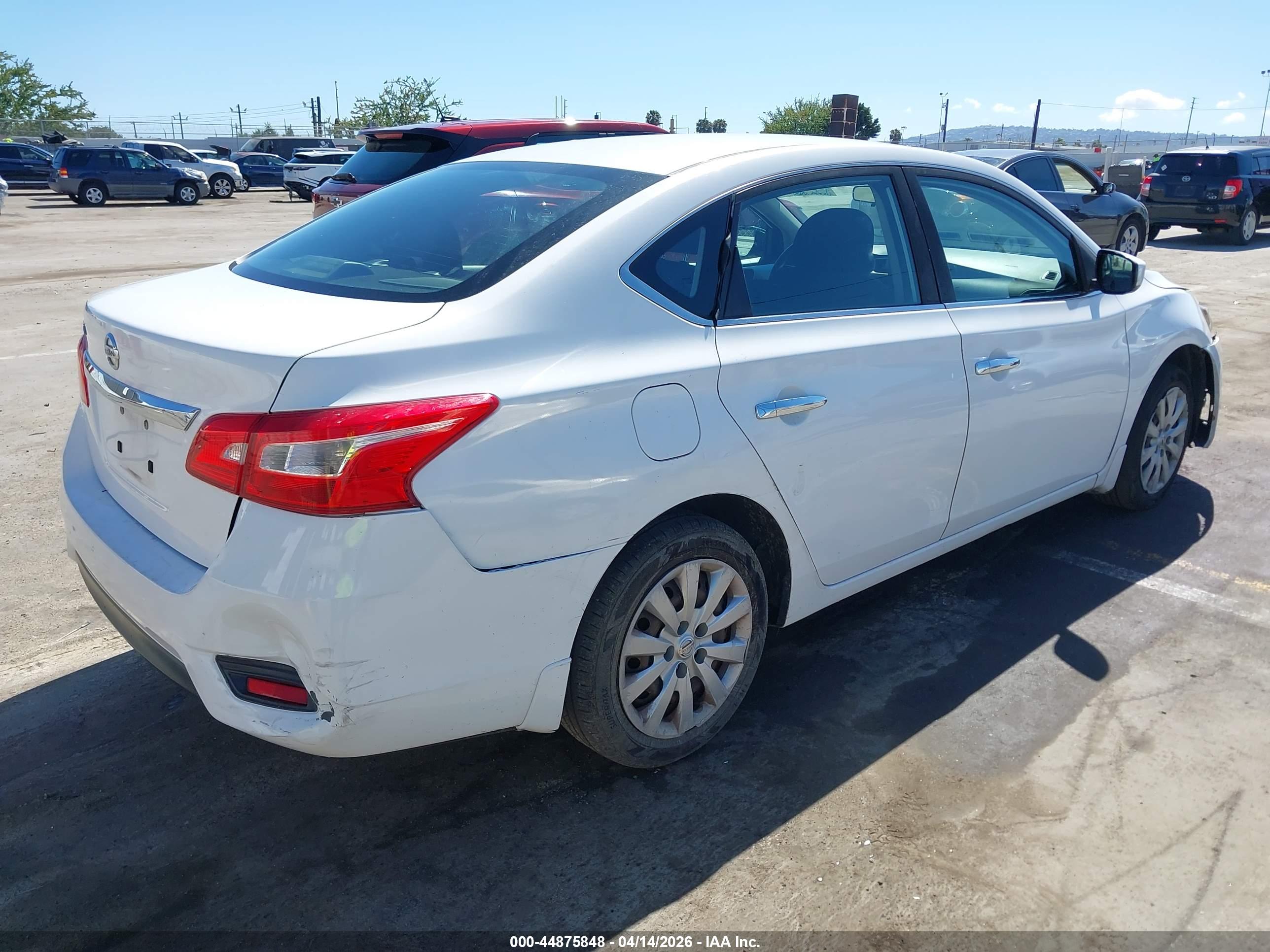 NISSAN SENTRA image 4