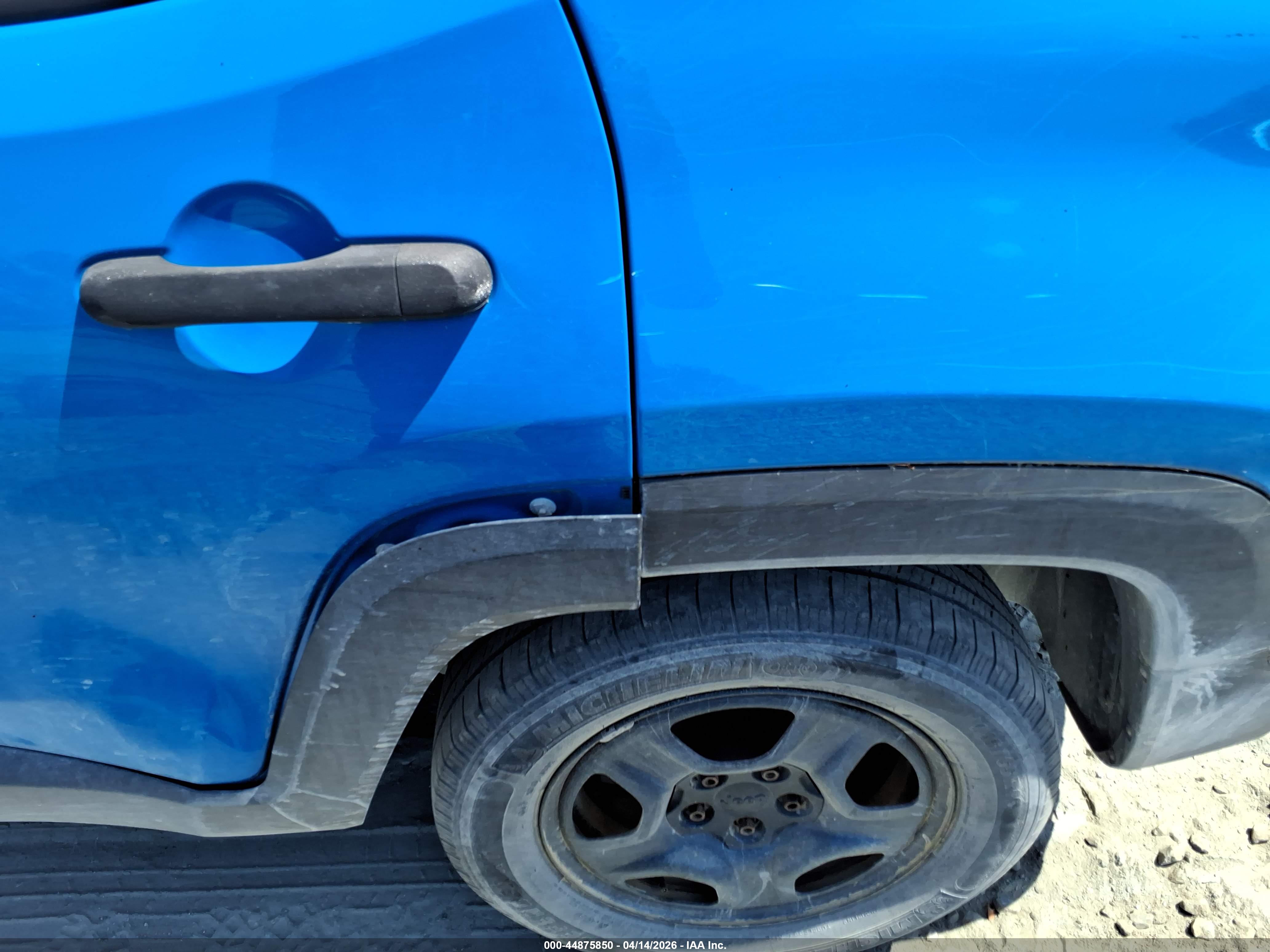 JEEP RENEGADE image 6
