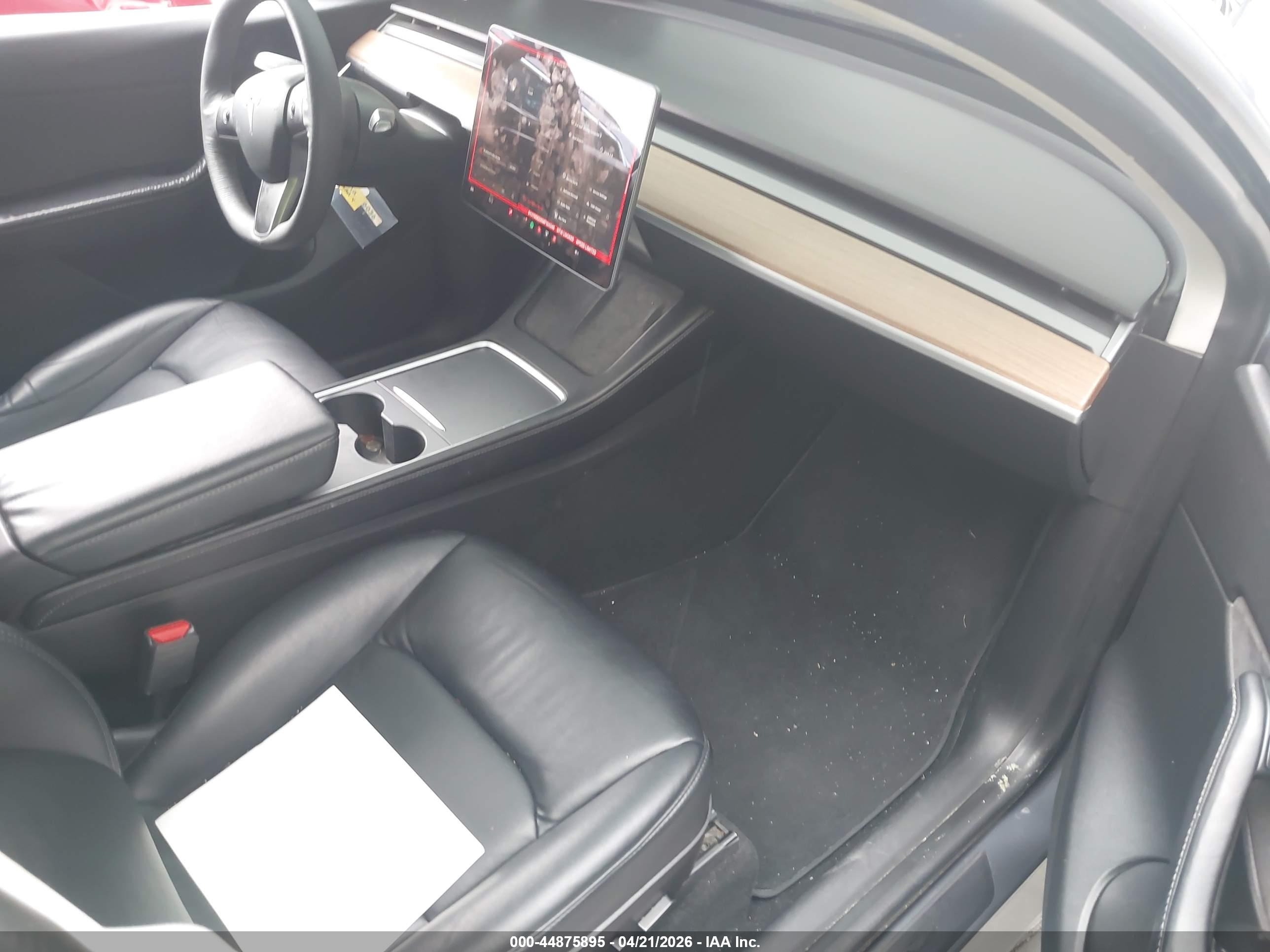 TESLA MODEL image 5