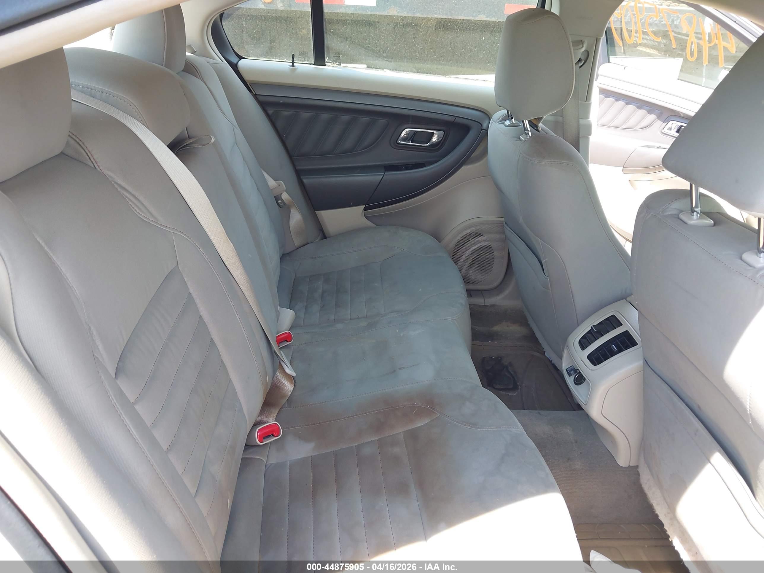 FORD TAURUS image 8