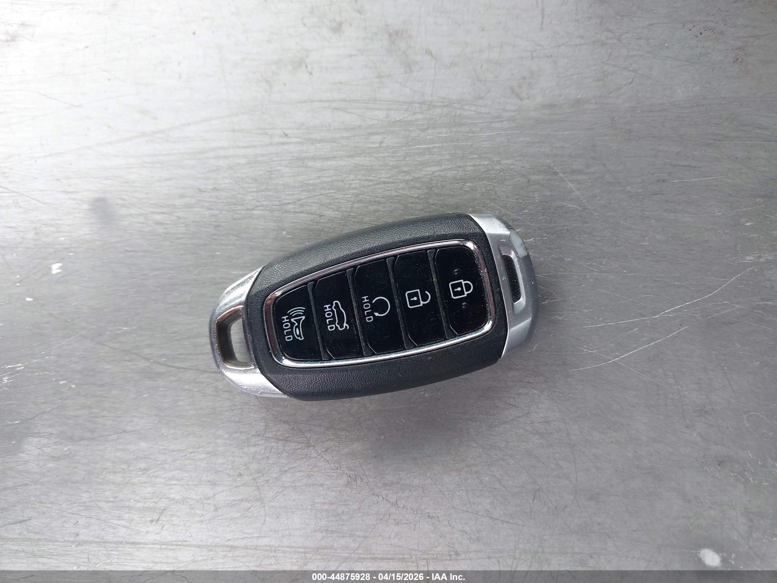HYUNDAI ELANTRA image 11
