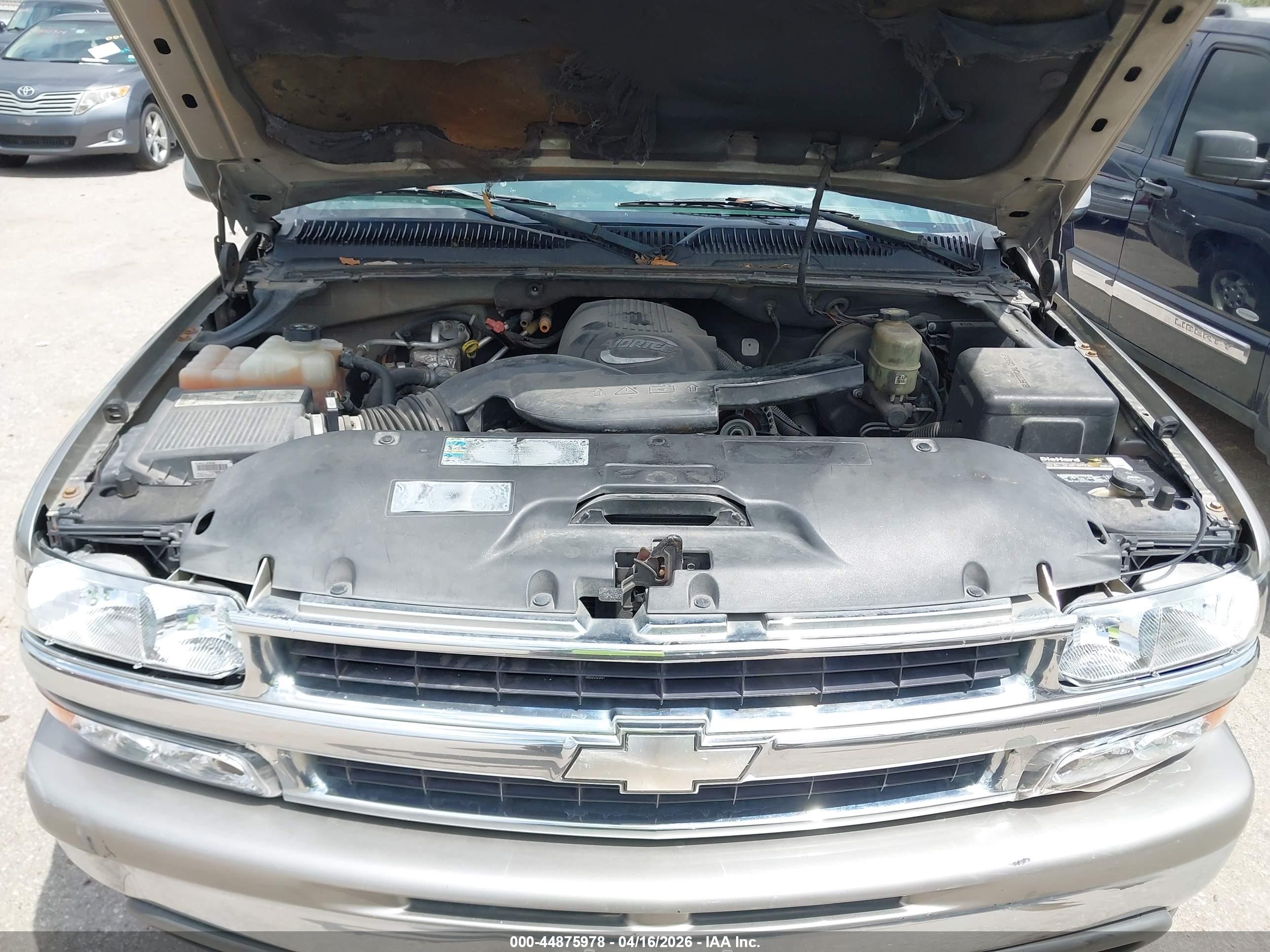 CHEVROLET SUBURBAN image 10