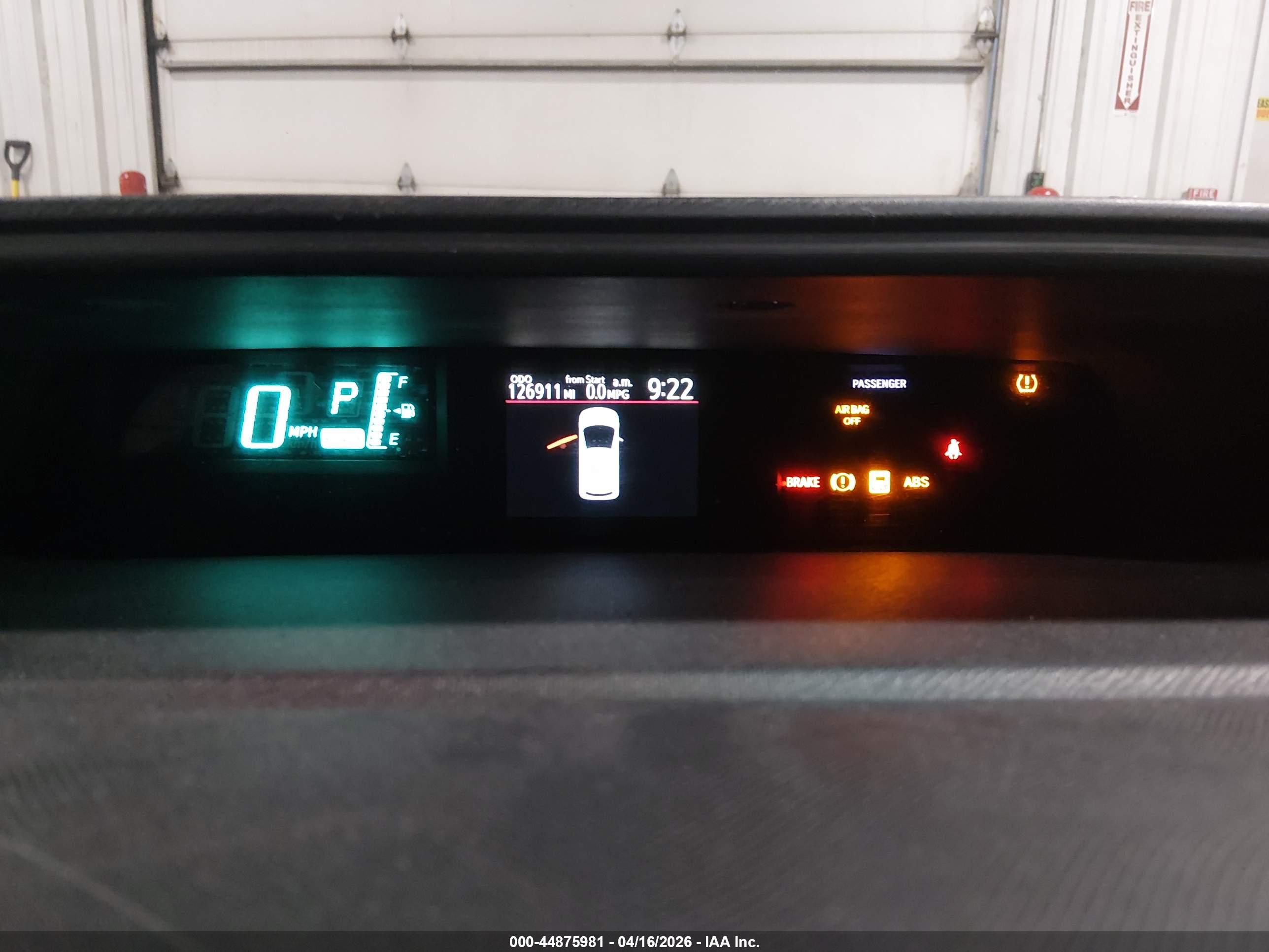 TOYOTA PRIUS image 7