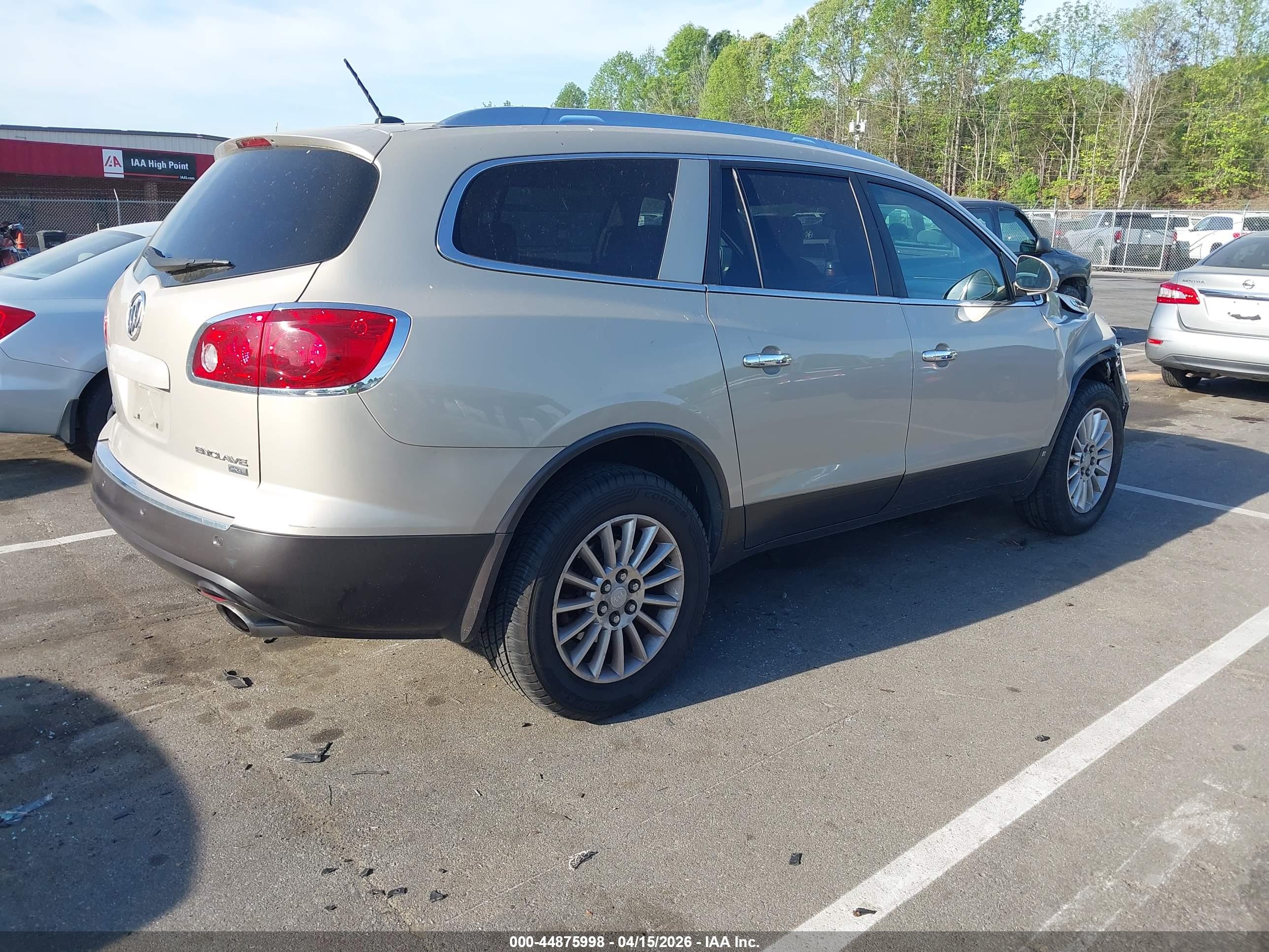 BUICK ENCLAVE image 4