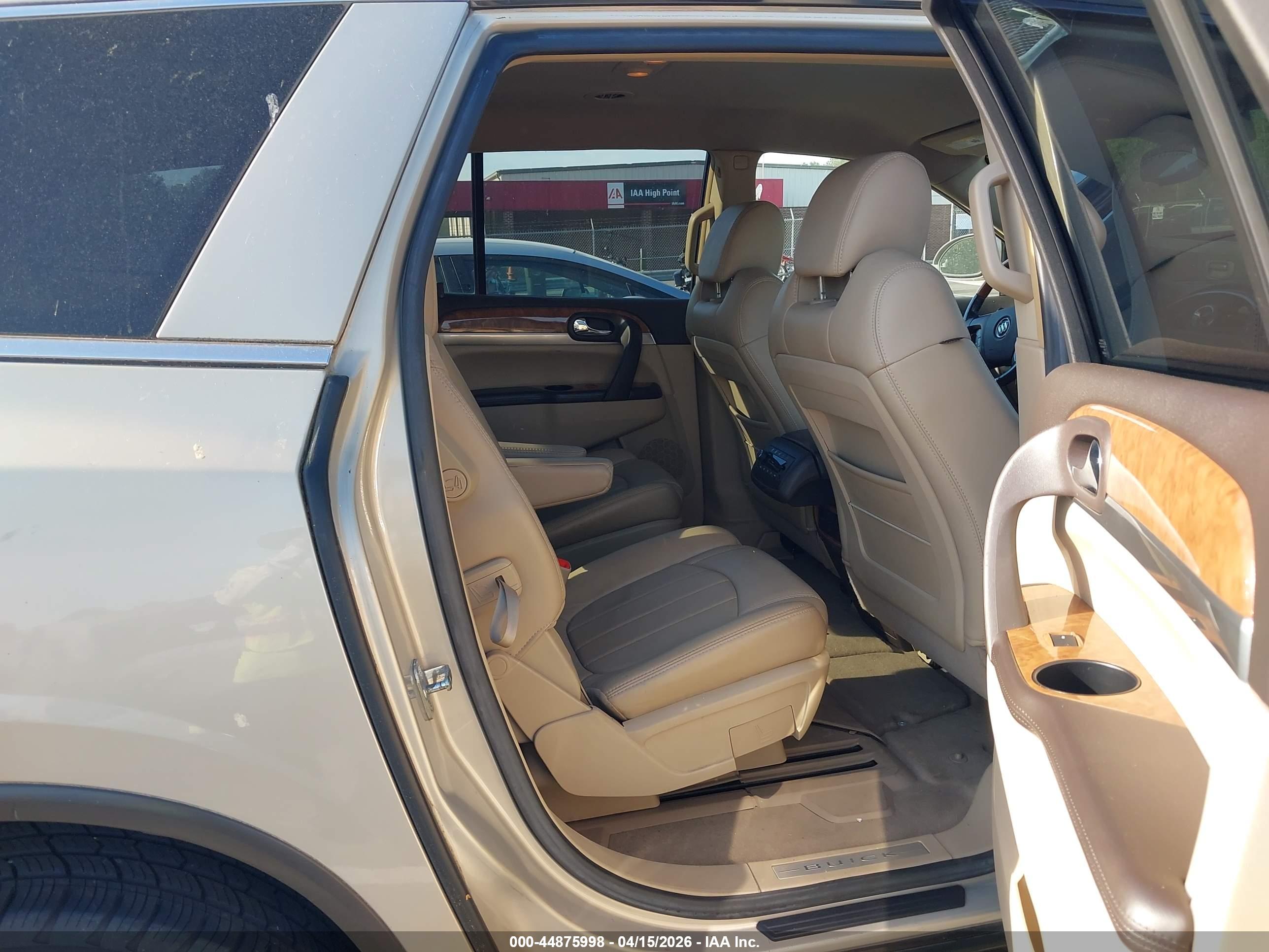 BUICK ENCLAVE image 8
