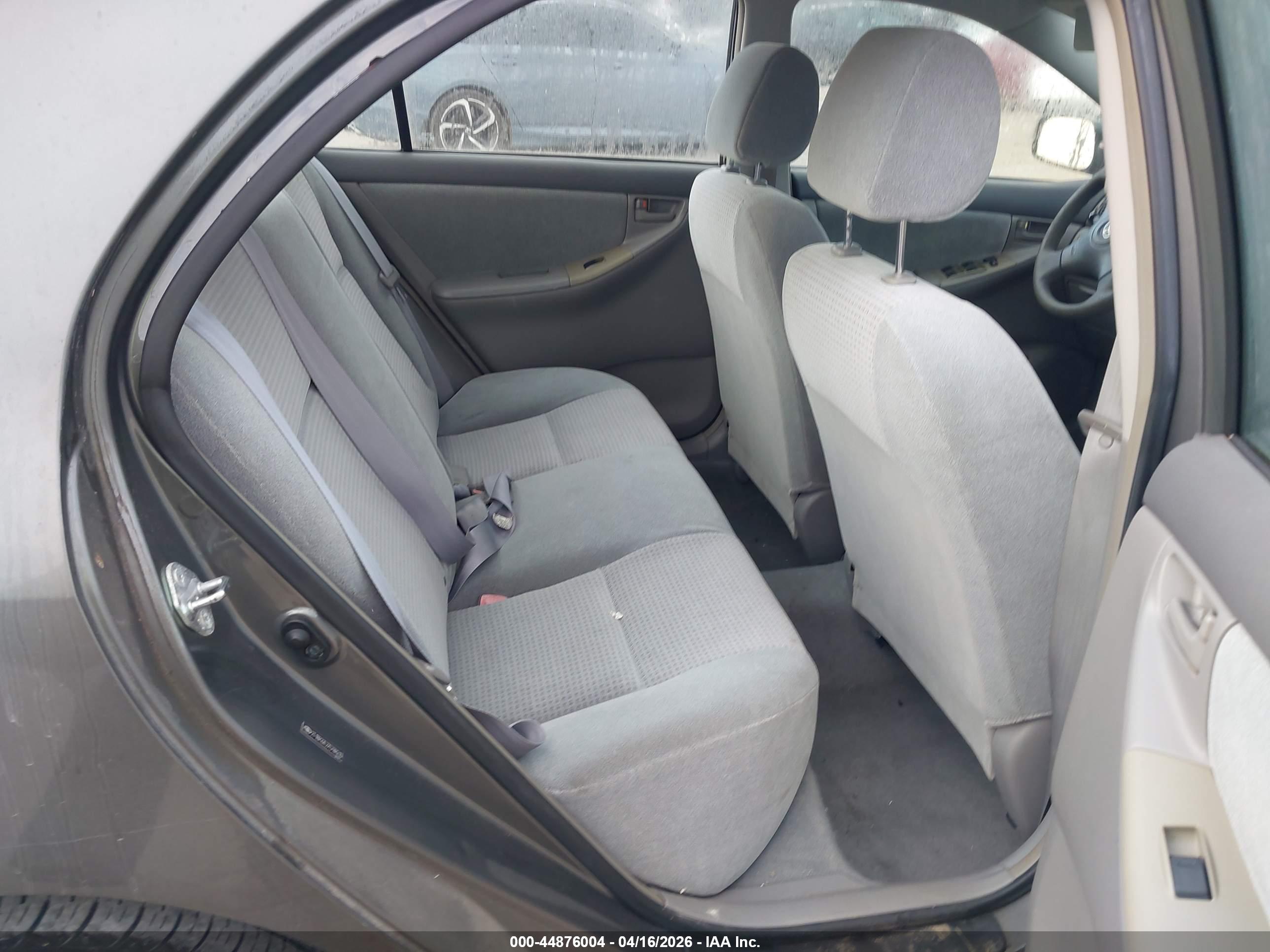 TOYOTA COROLLA image 8