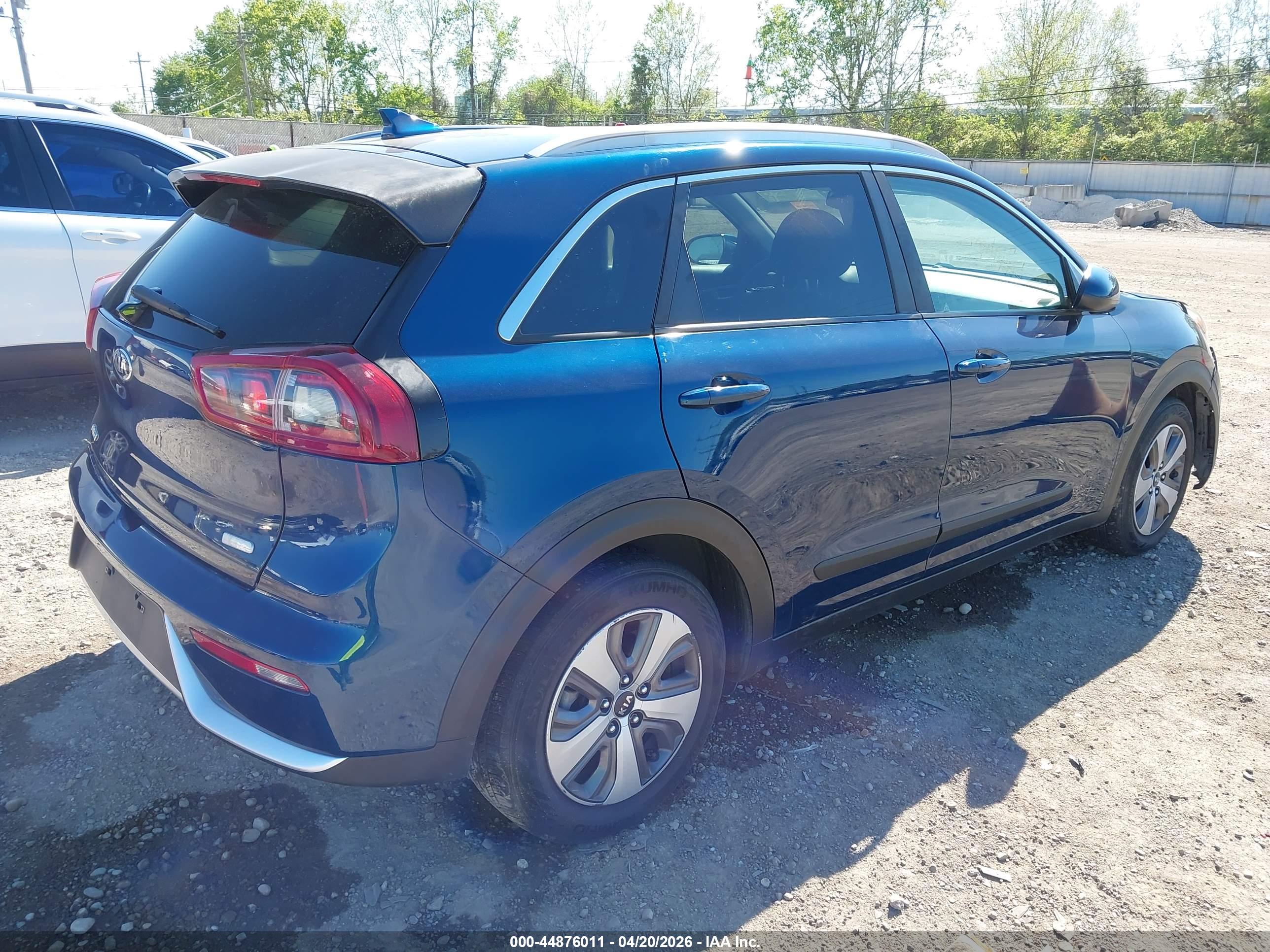 KIA NIRO image 4