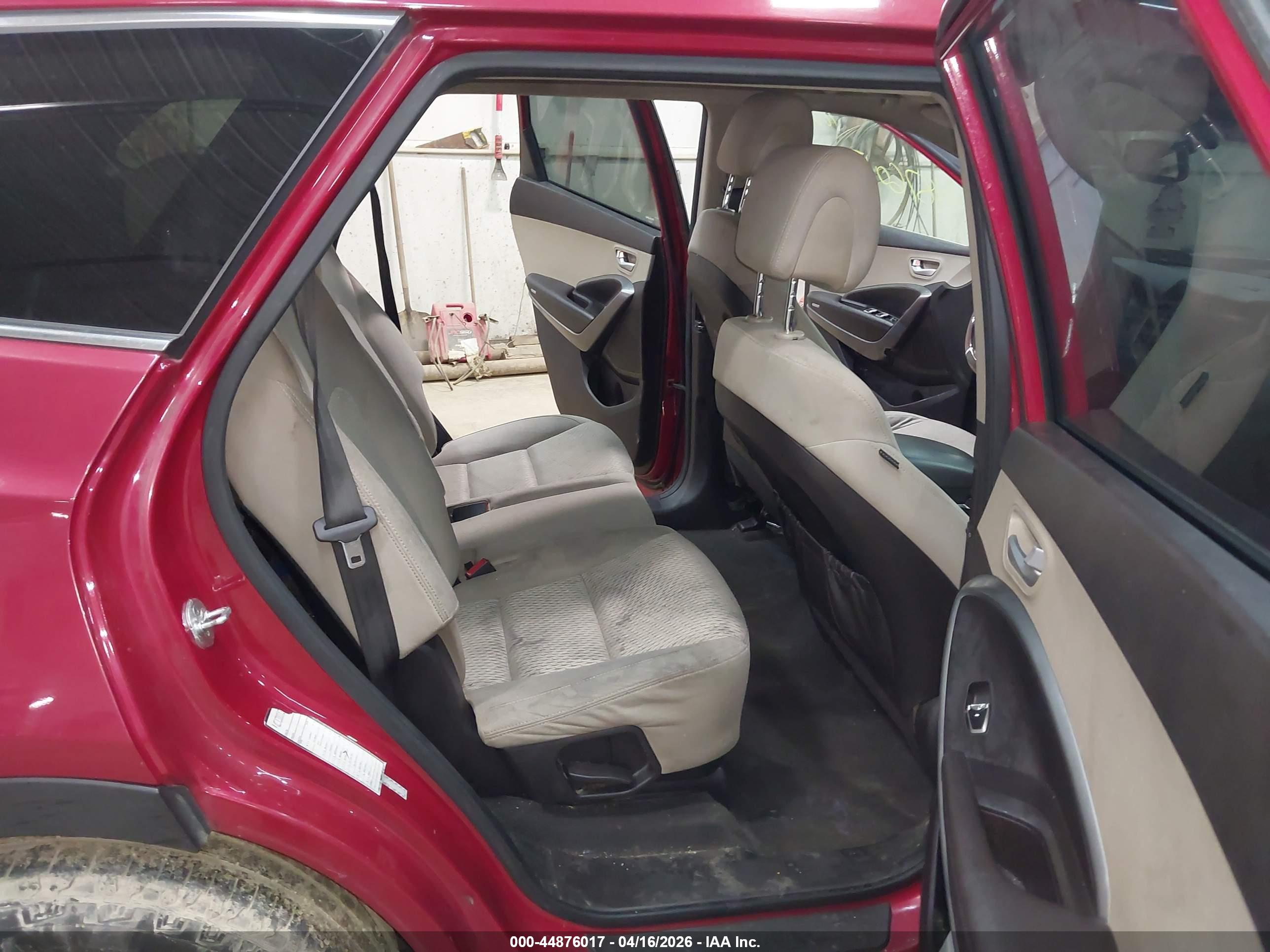 HYUNDAI SANTA image 8