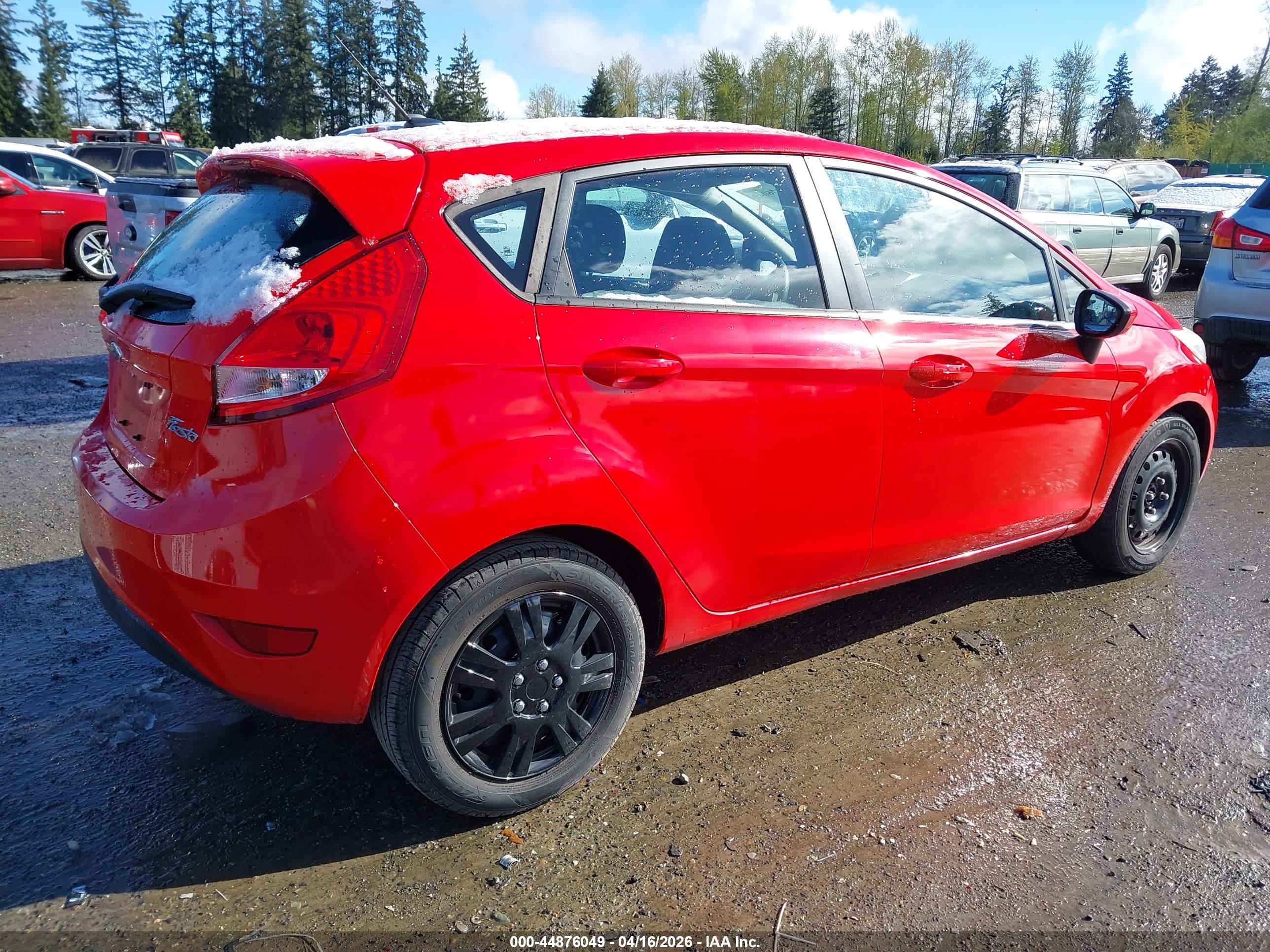 FORD FIESTA image 4