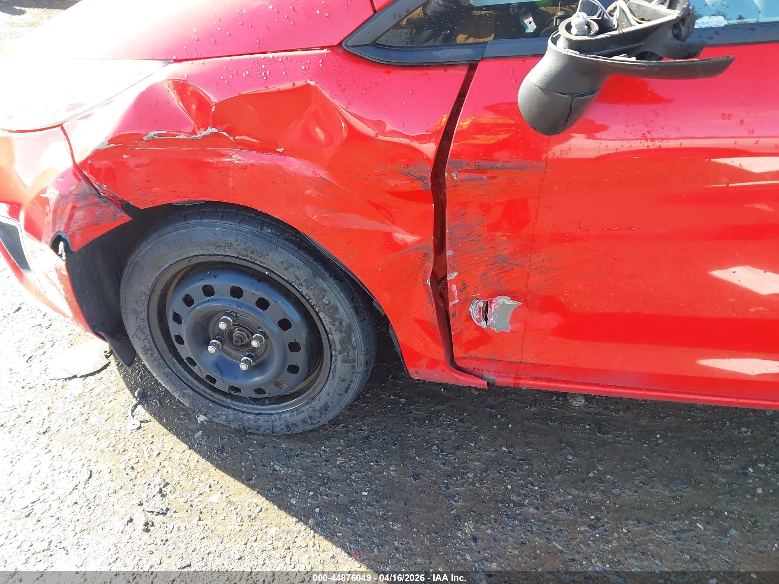 FORD FIESTA image 6