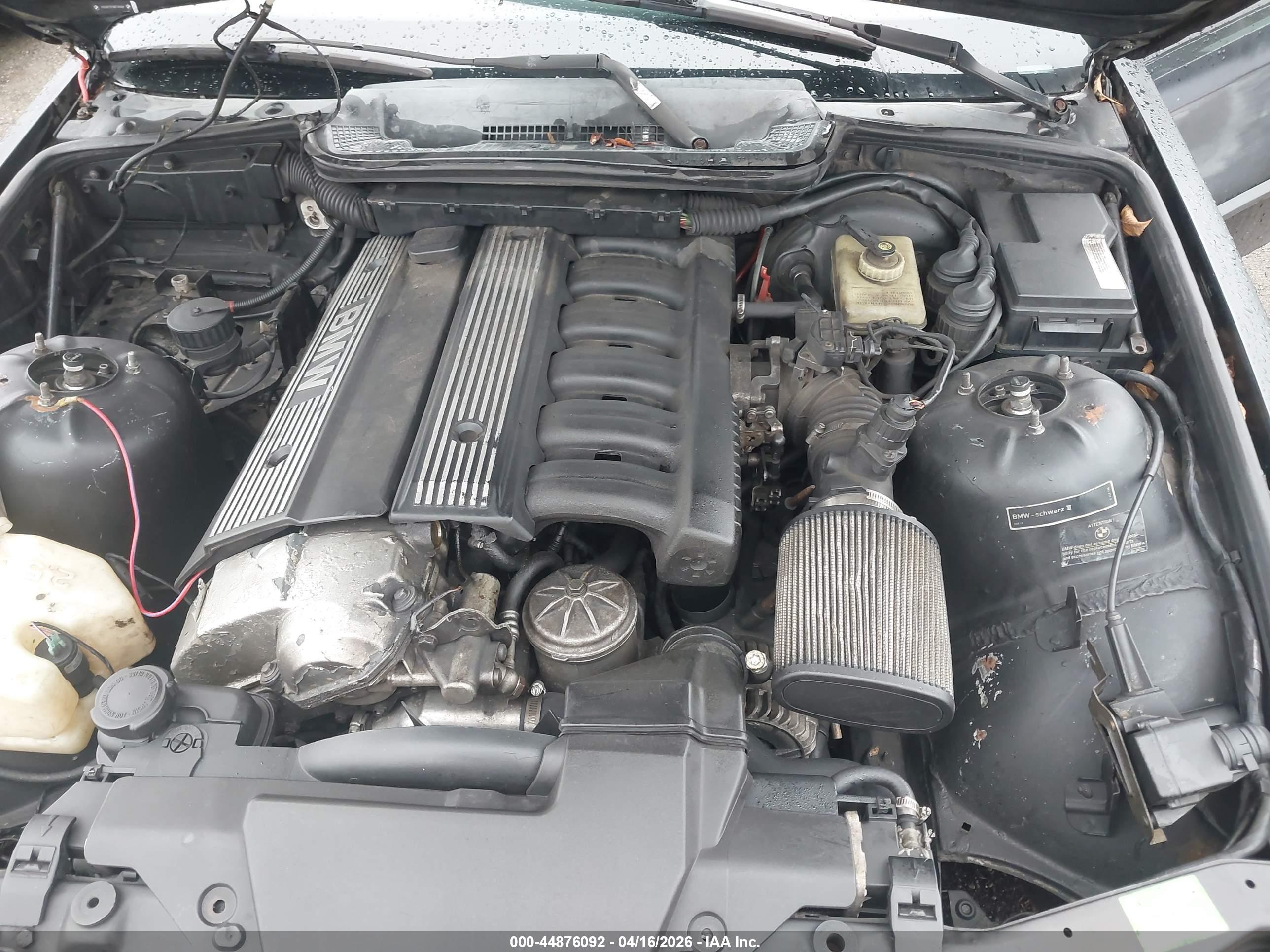 BMW 325 image 10