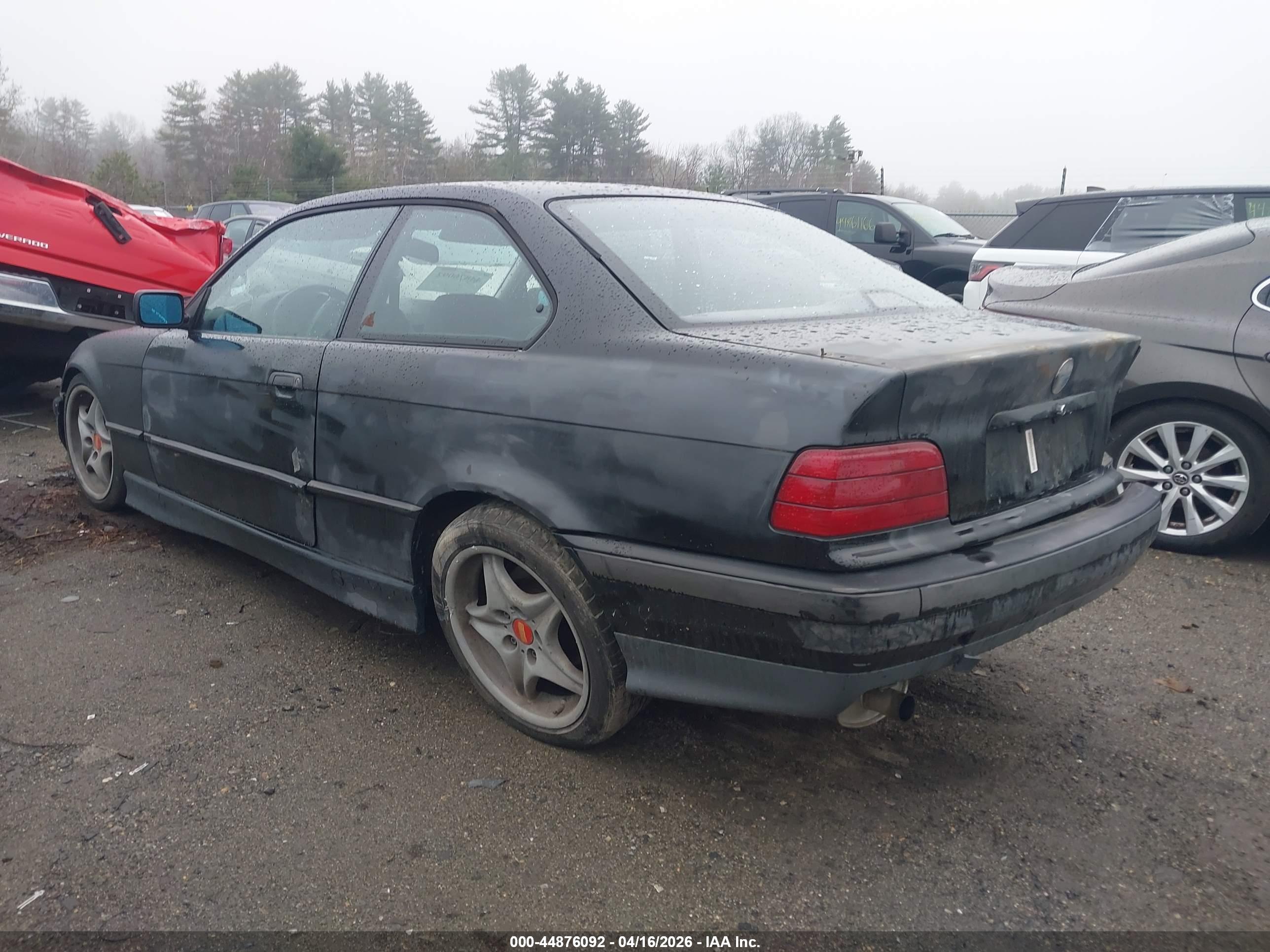 BMW 325 image 3