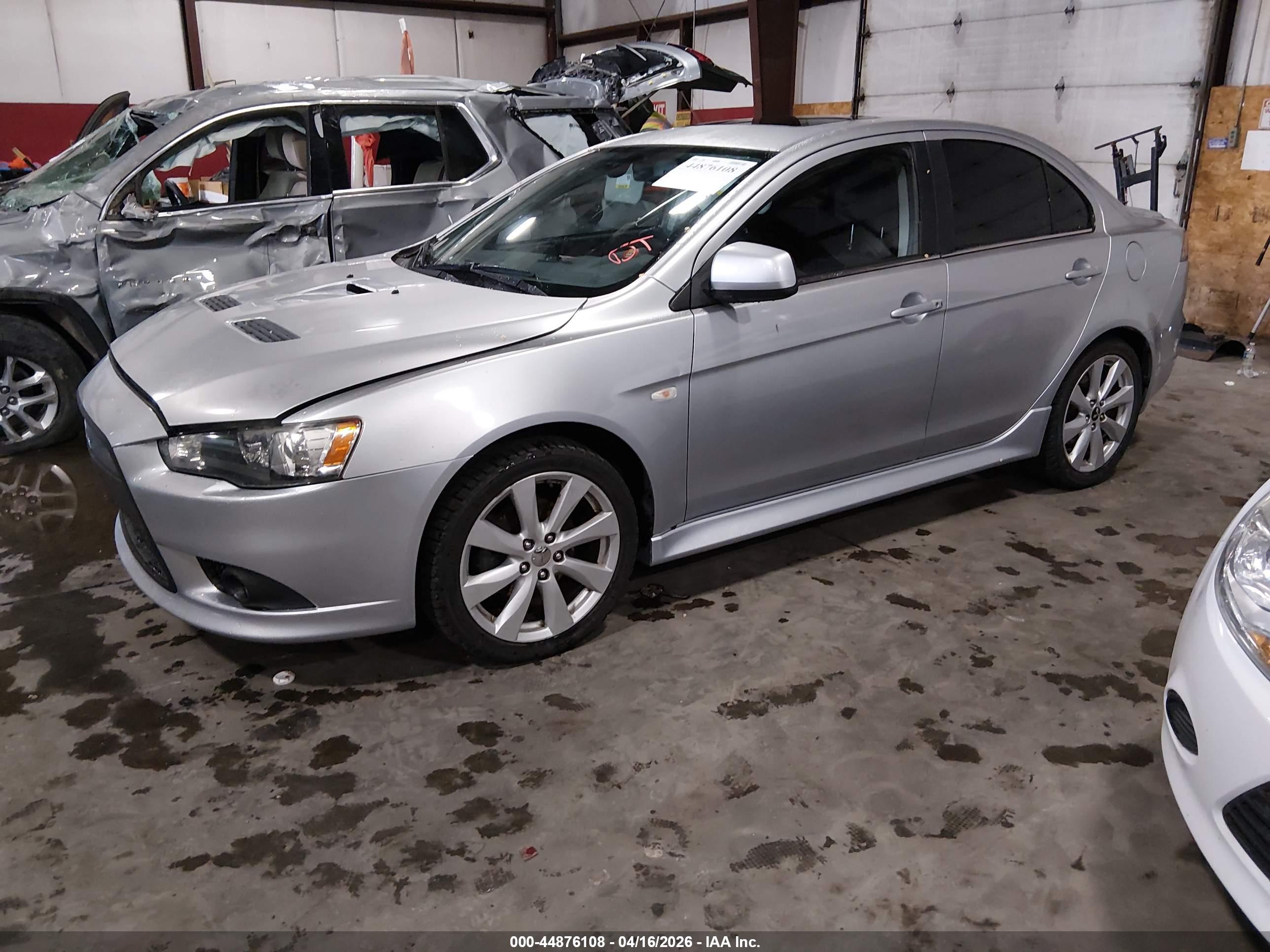 MITSUBISHI LANCER image 2