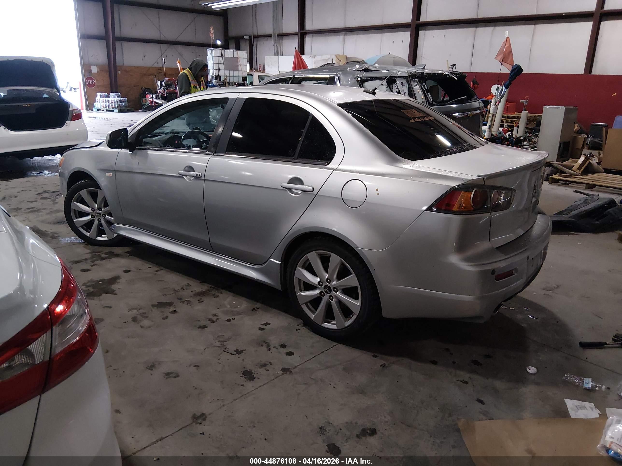 MITSUBISHI LANCER image 3