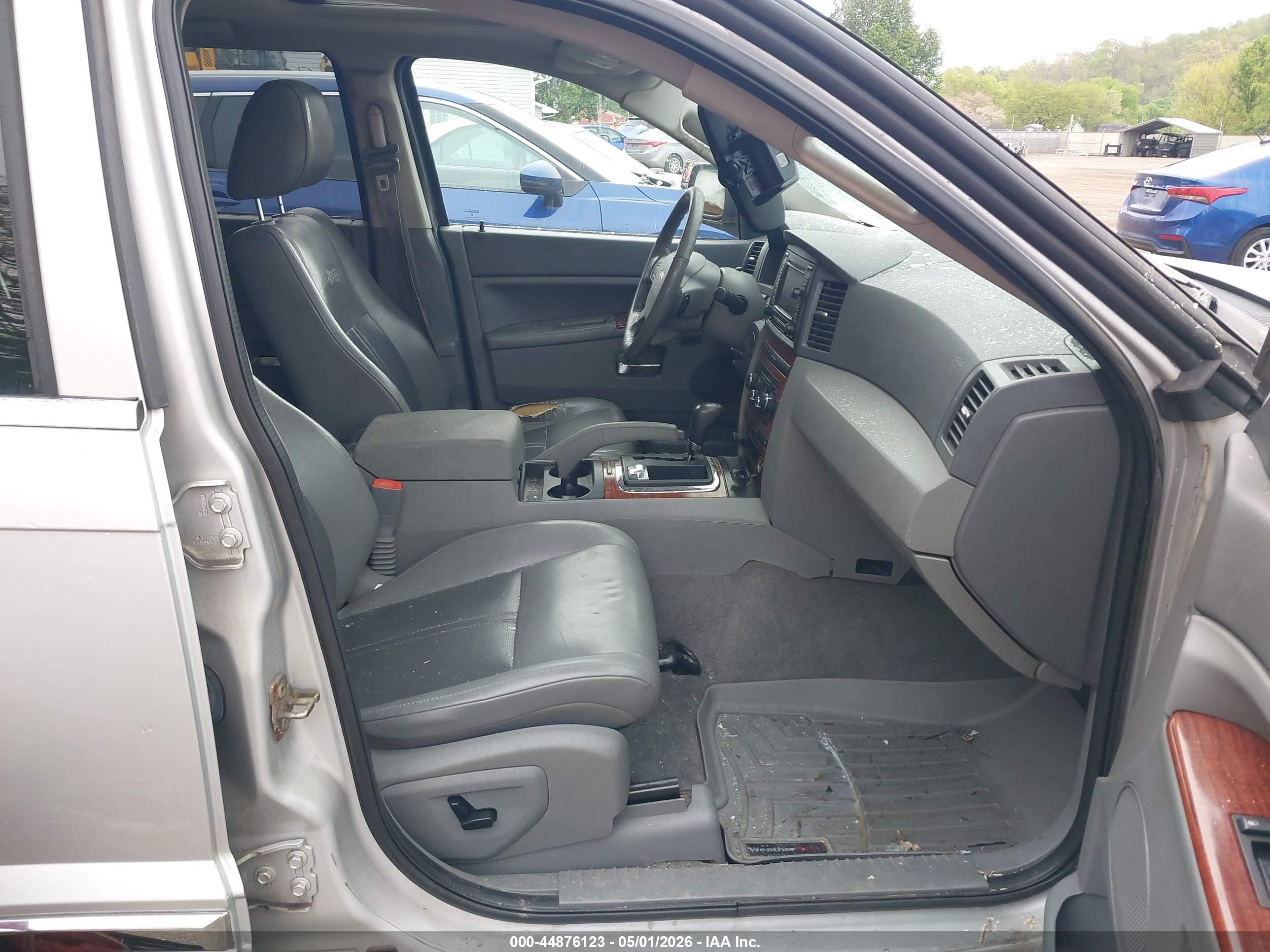 JEEP GRAND image 5