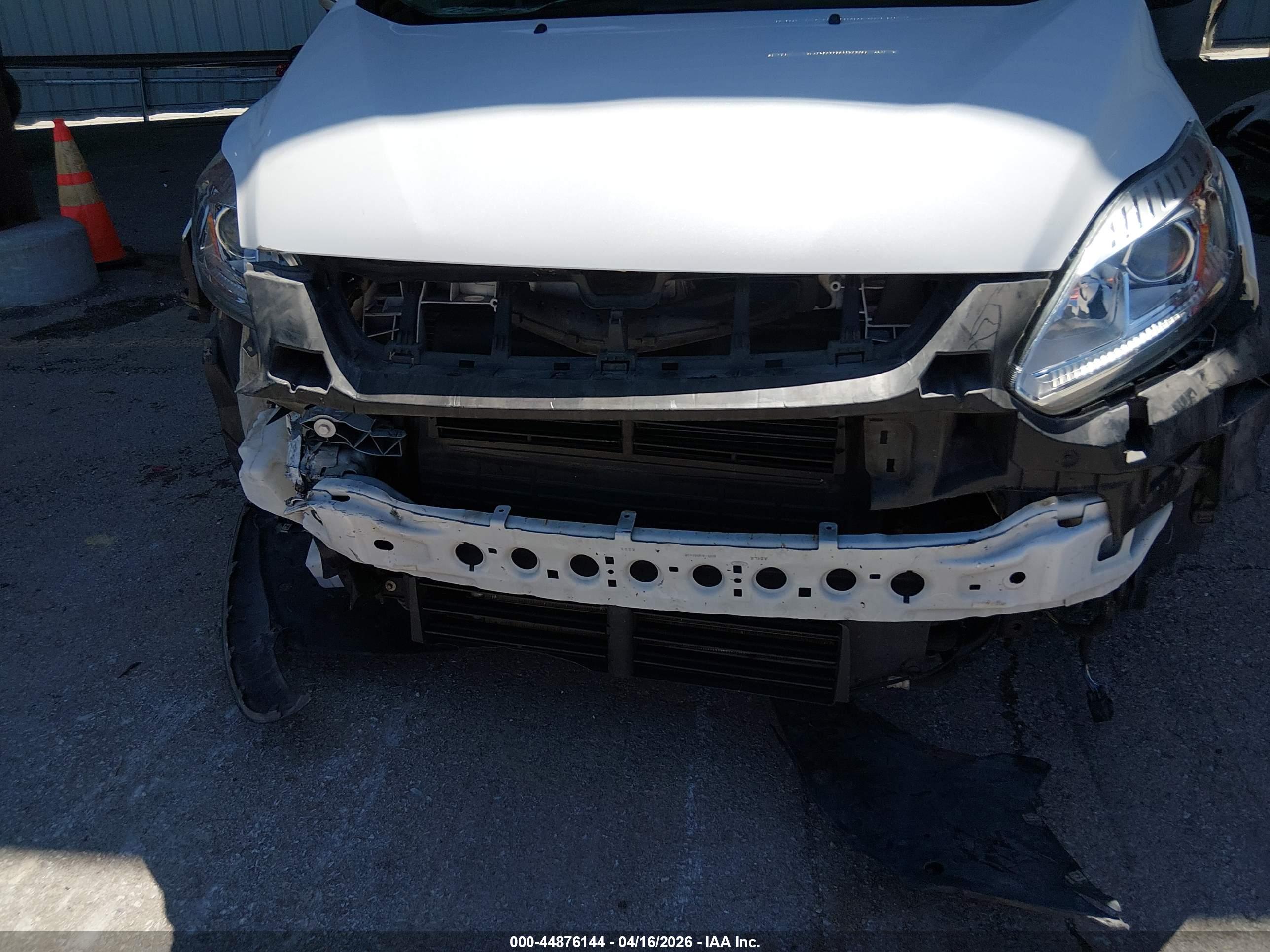 FORD C-MAX image 6