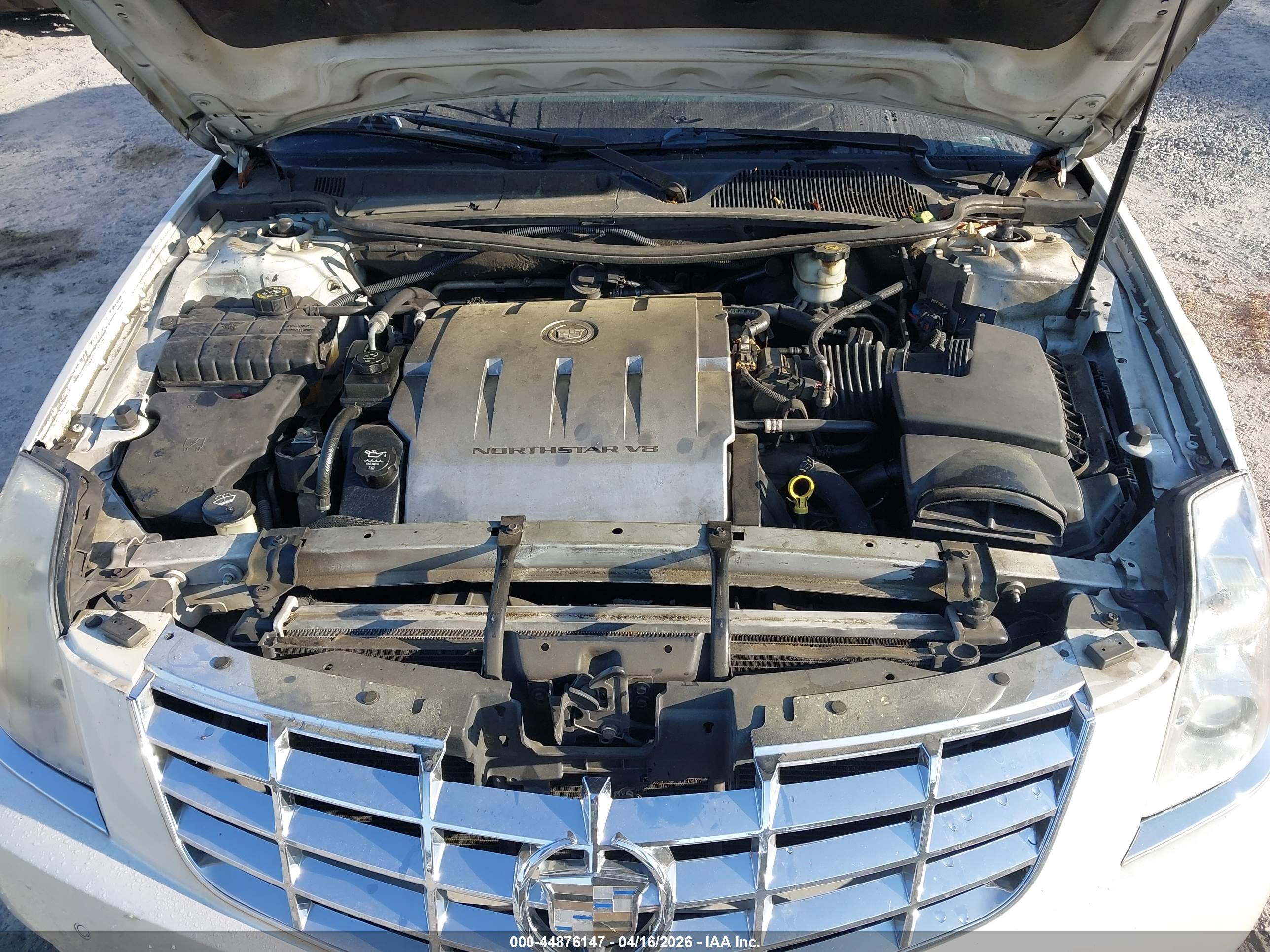 CADILLAC DTS image 10