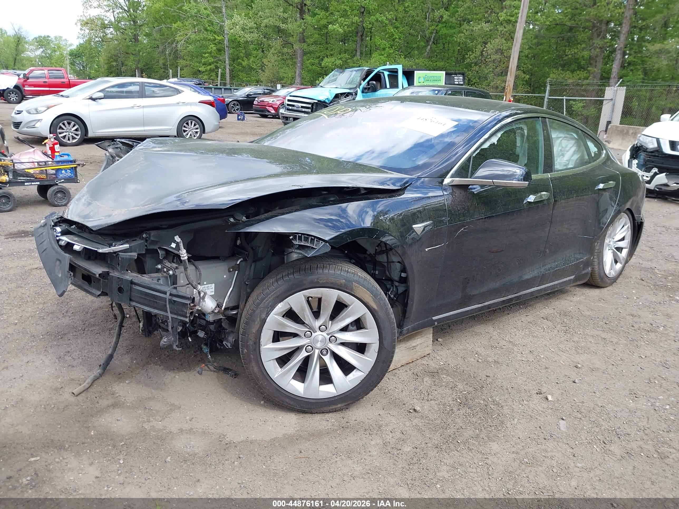 TESLA MODEL image 2