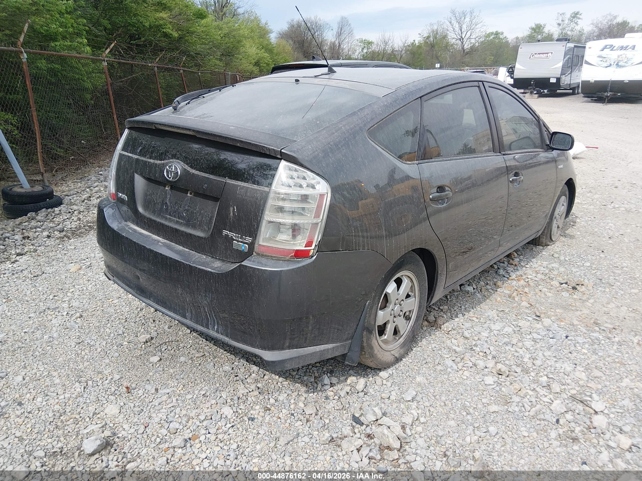 TOYOTA PRIUS image 4